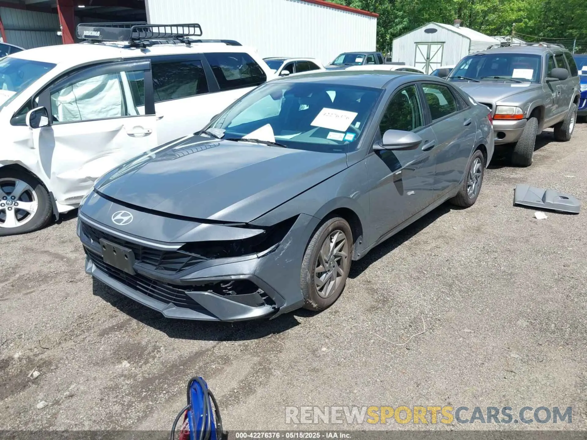 2 fotografías del automóvil dañado KMHLM4DG0RU709934 HYUNDAI ELANTRA 2024