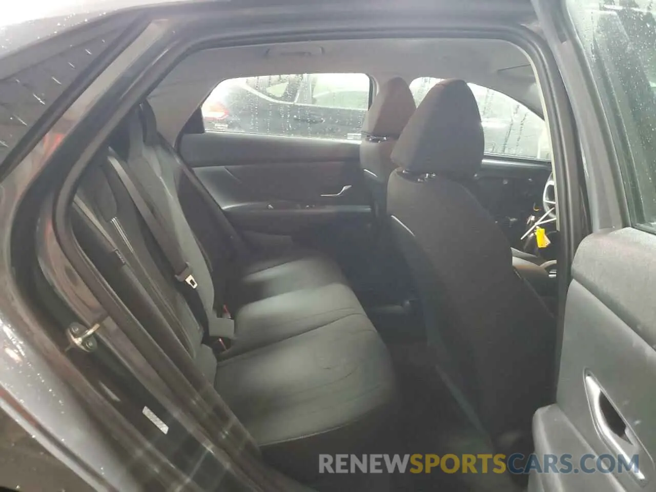 10 fotografías del automóvil dañado KMHLM4DG0RU736700 HYUNDAI ELANTRA 2024