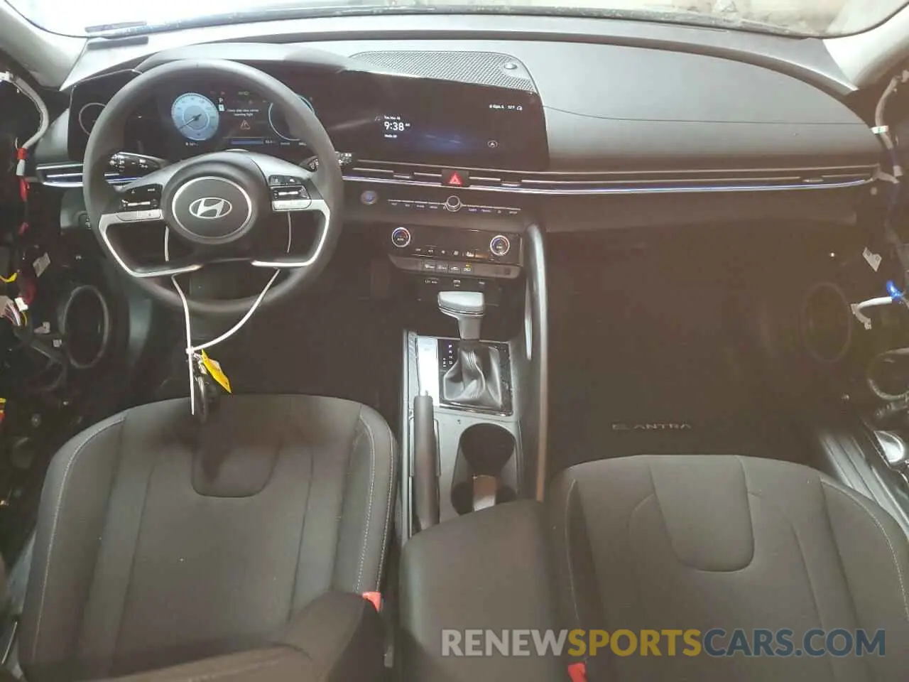 8 fotografías del automóvil dañado KMHLM4DG0RU736700 HYUNDAI ELANTRA 2024