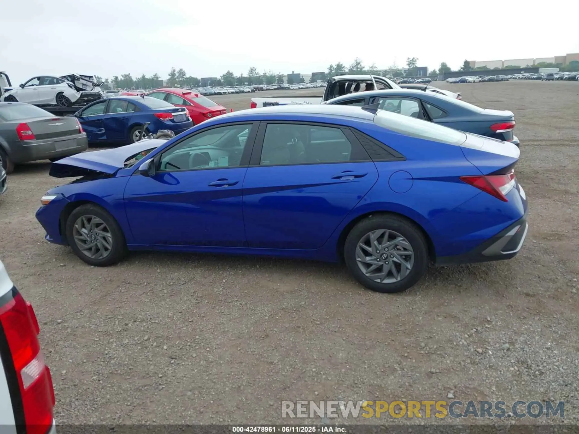 14 fotografías del automóvil dañado KMHLM4DG0RU740634 HYUNDAI ELANTRA 2024