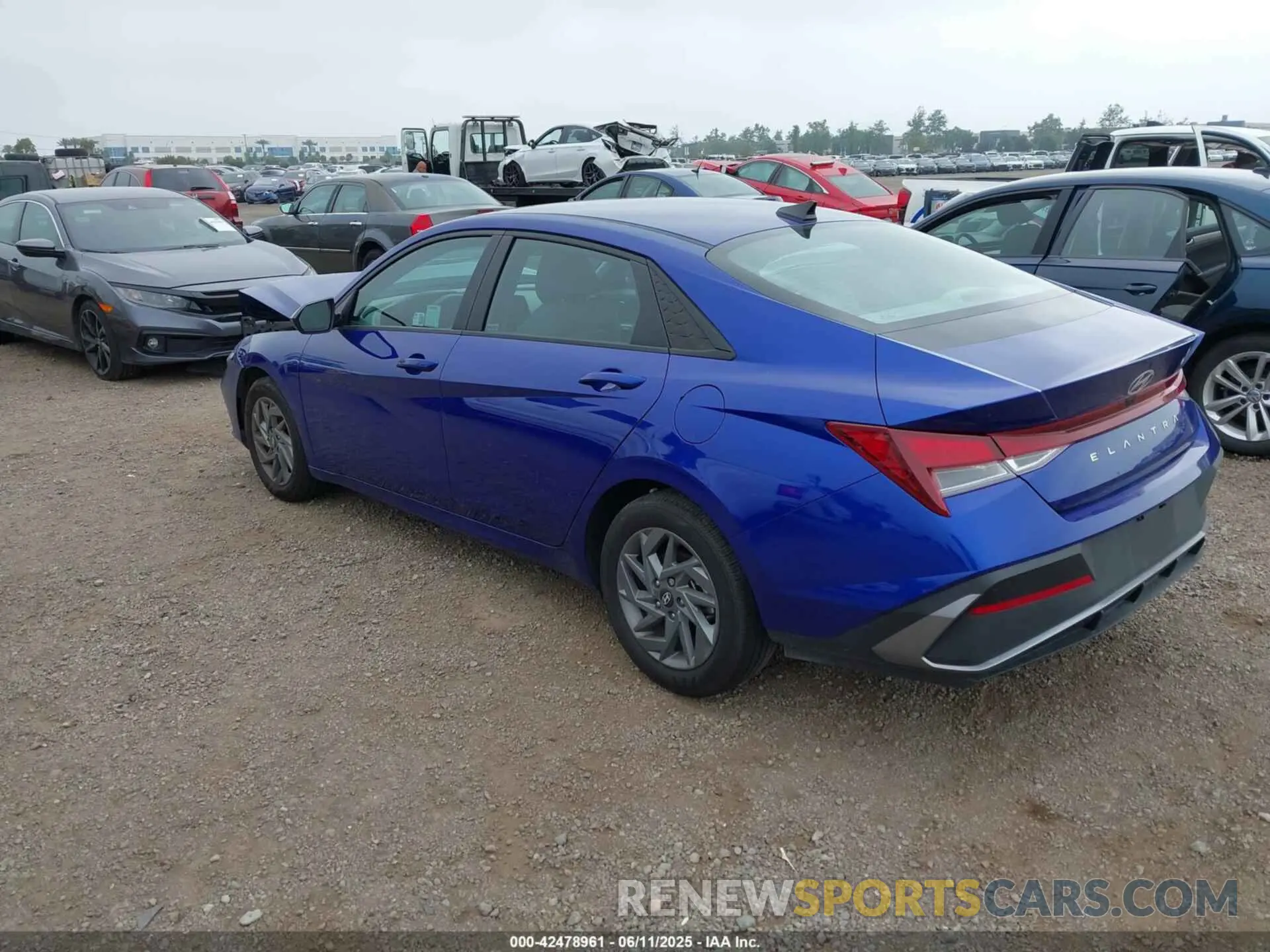 3 fotografías del automóvil dañado KMHLM4DG0RU740634 HYUNDAI ELANTRA 2024