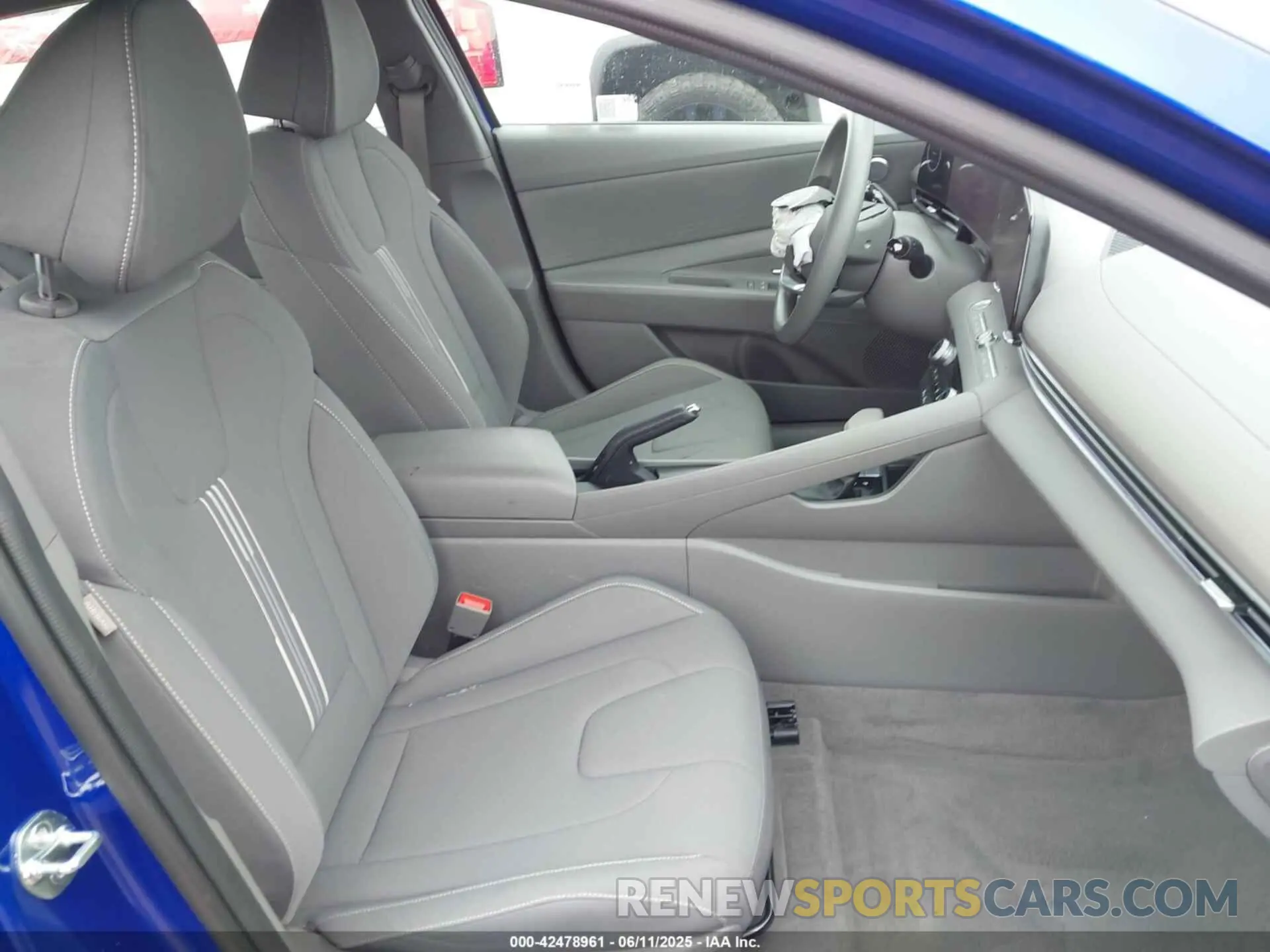 5 fotografías del automóvil dañado KMHLM4DG0RU740634 HYUNDAI ELANTRA 2024