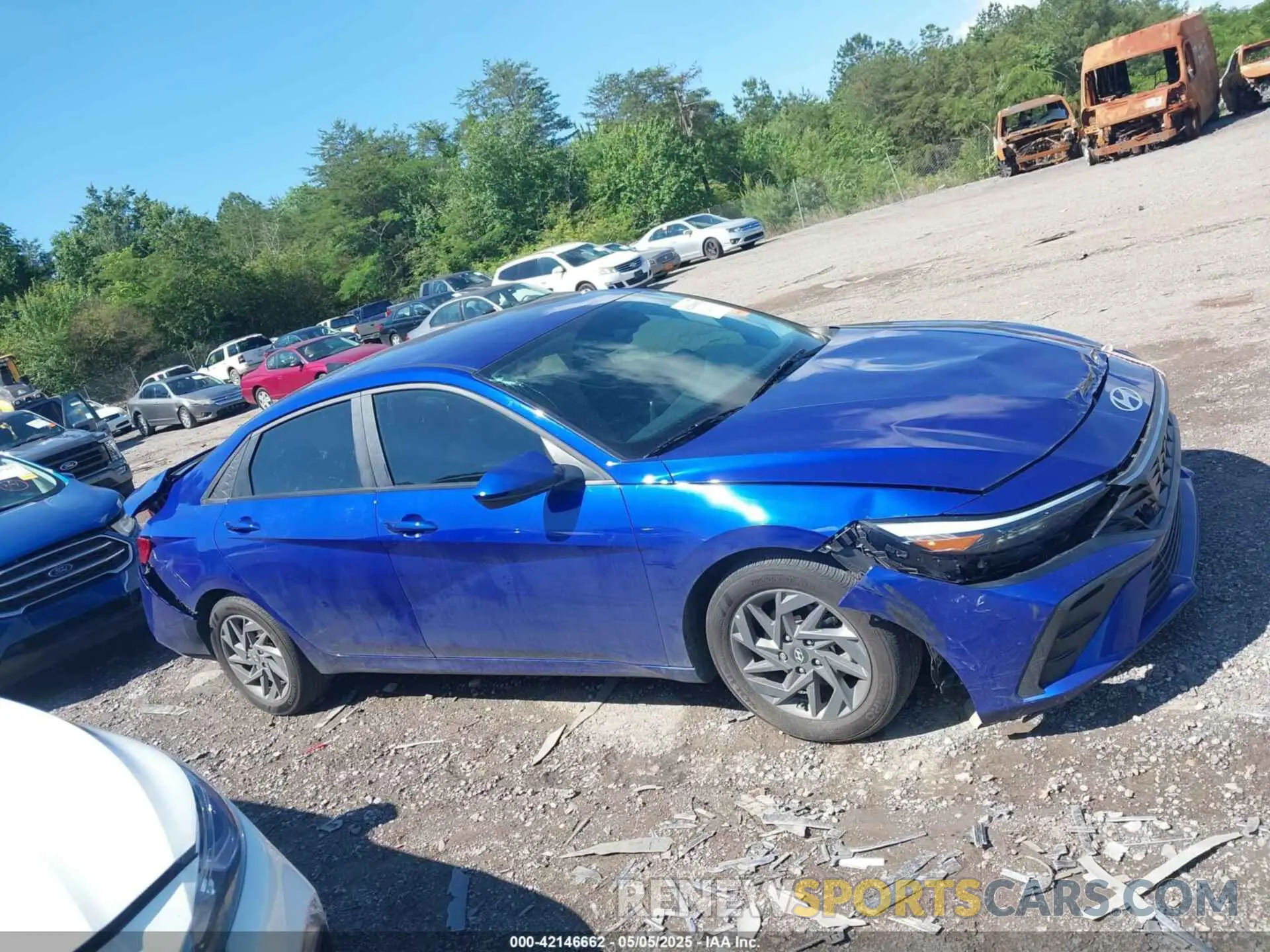 13 fotografías del automóvil dañado KMHLM4DG0RU767025 HYUNDAI ELANTRA 2024