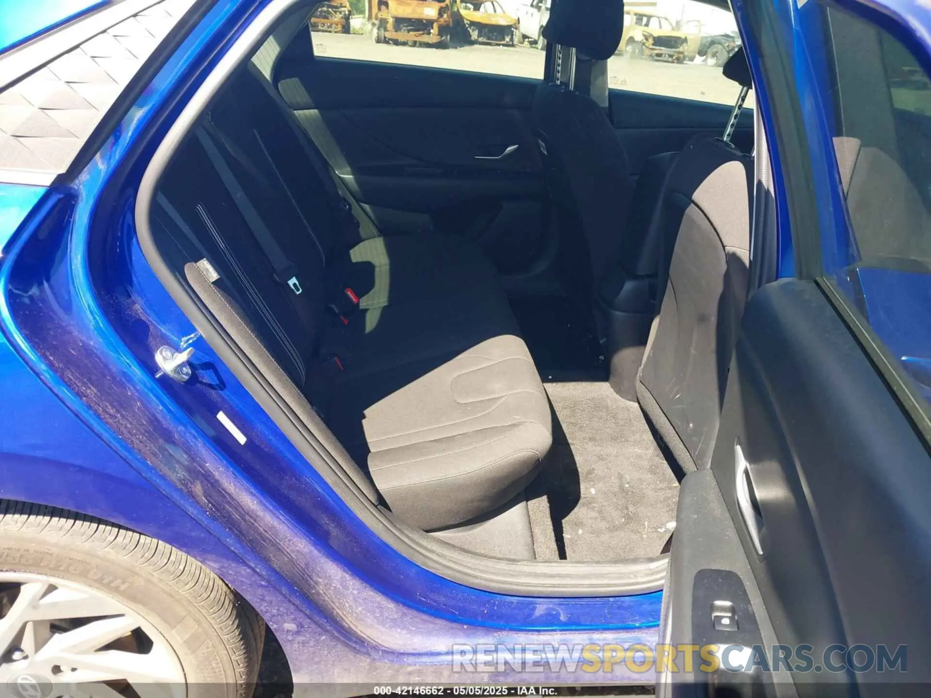 8 fotografías del automóvil dañado KMHLM4DG0RU767025 HYUNDAI ELANTRA 2024