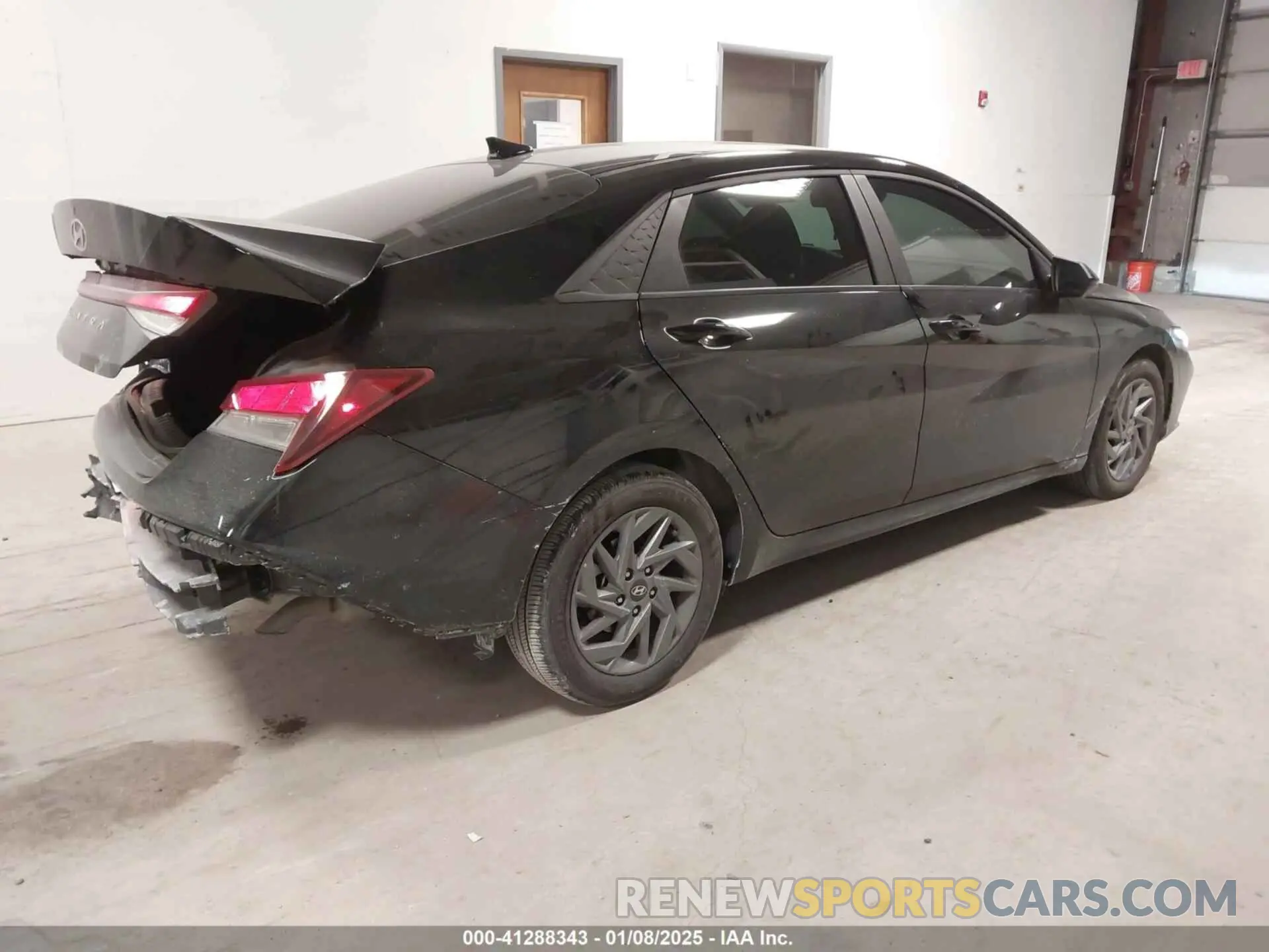 4 fotografías del automóvil dañado KMHLM4DG1RU654944 HYUNDAI ELANTRA 2024