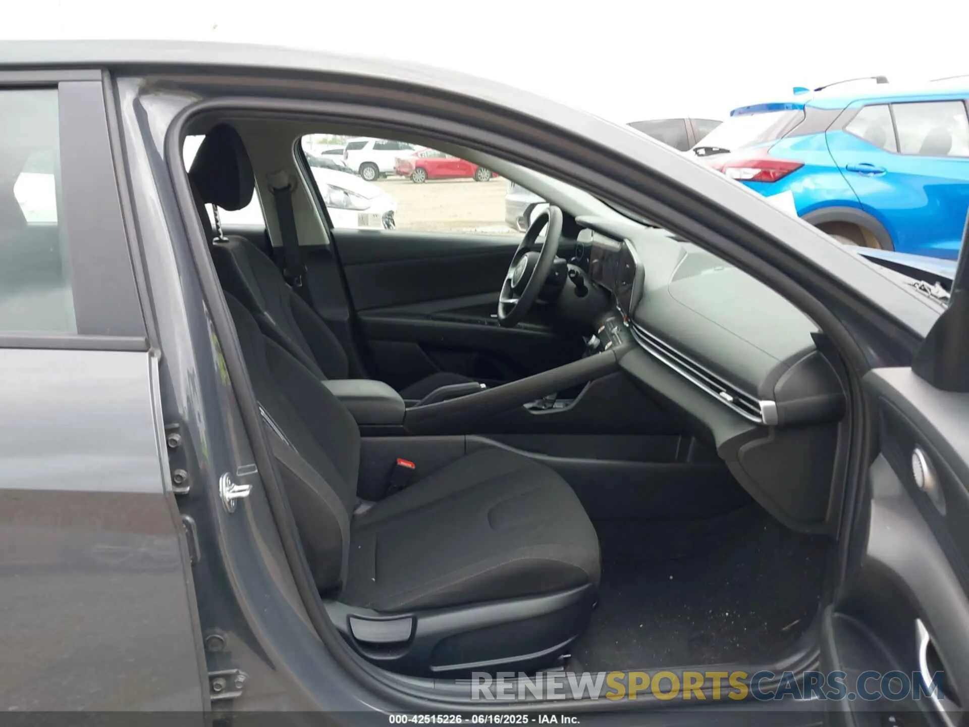 5 fotografías del automóvil dañado KMHLM4DG1RU756339 HYUNDAI ELANTRA 2024