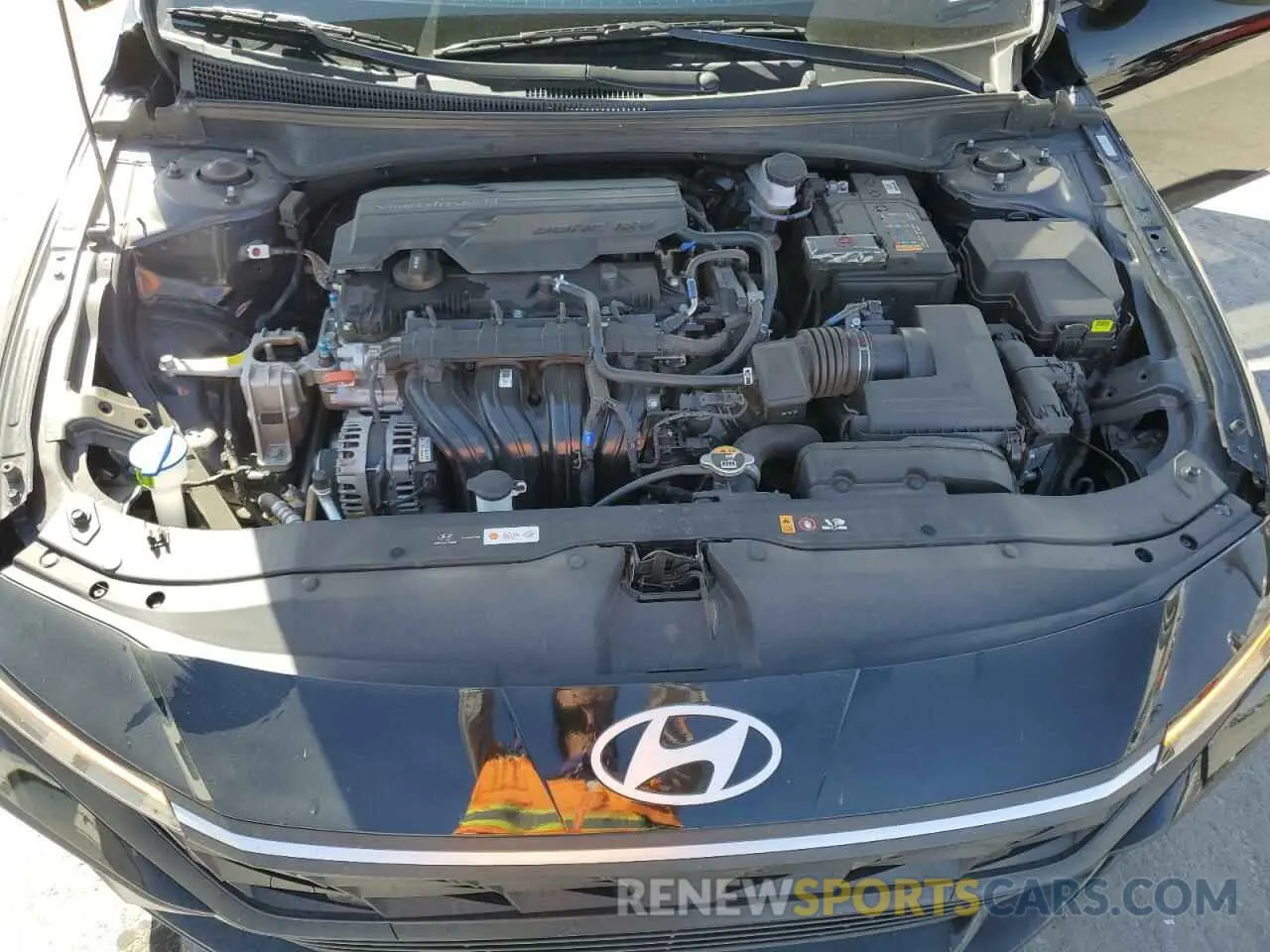 11 fotografías del automóvil dañado KMHLM4DG1RU800825 HYUNDAI ELANTRA 2024