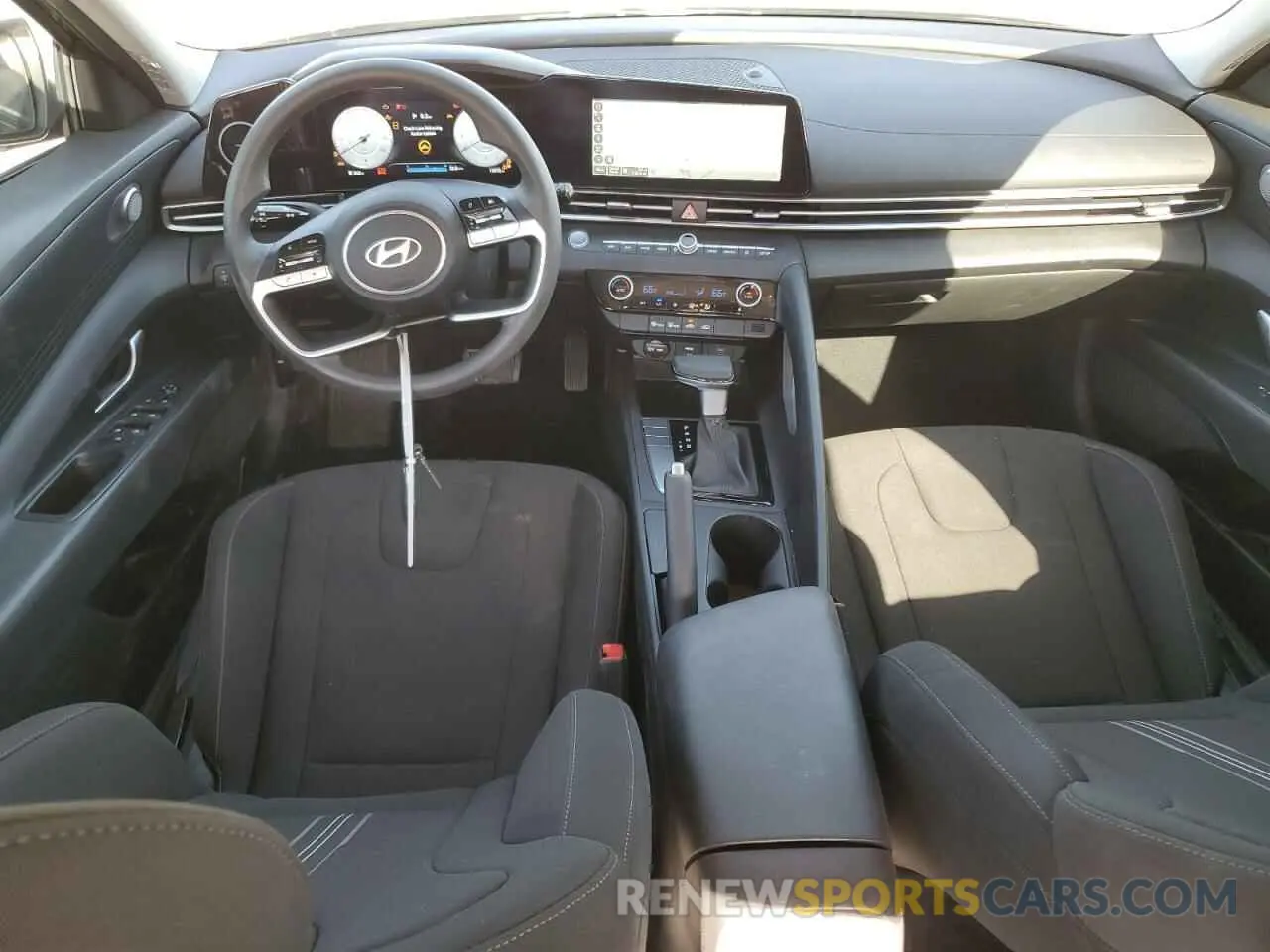 8 fotografías del automóvil dañado KMHLM4DG1RU800825 HYUNDAI ELANTRA 2024