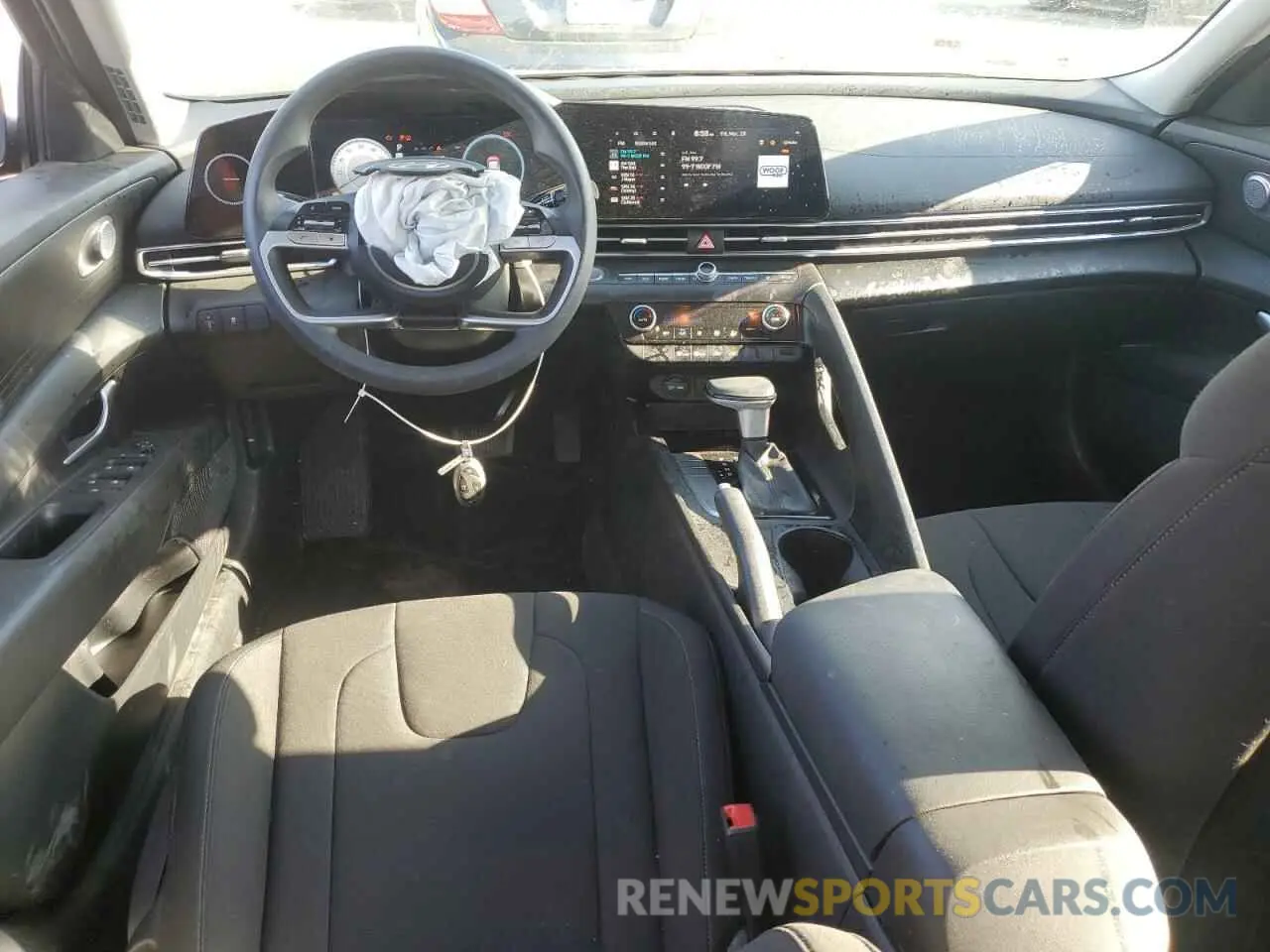 8 fotografías del automóvil dañado KMHLM4DG2RU658386 HYUNDAI ELANTRA 2024
