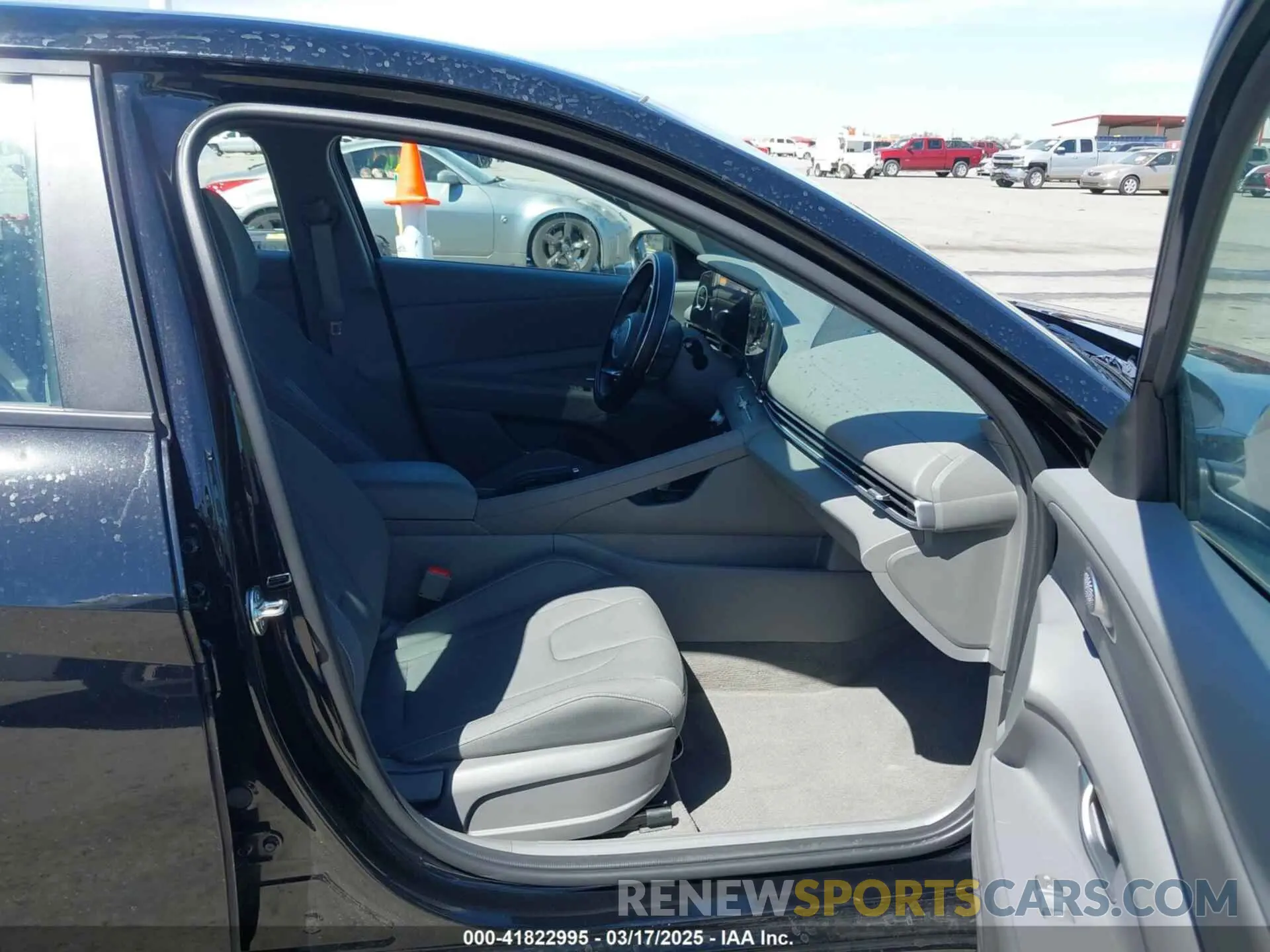 5 fotografías del automóvil dañado KMHLM4DG2RU746760 HYUNDAI ELANTRA 2024
