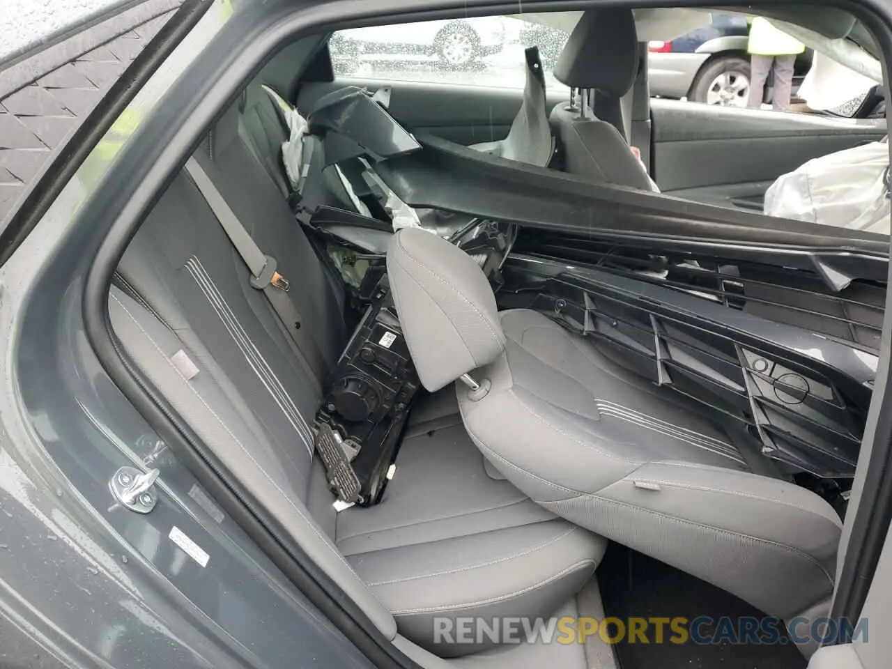 10 fotografías del automóvil dañado KMHLM4DG2RU750940 HYUNDAI ELANTRA 2024