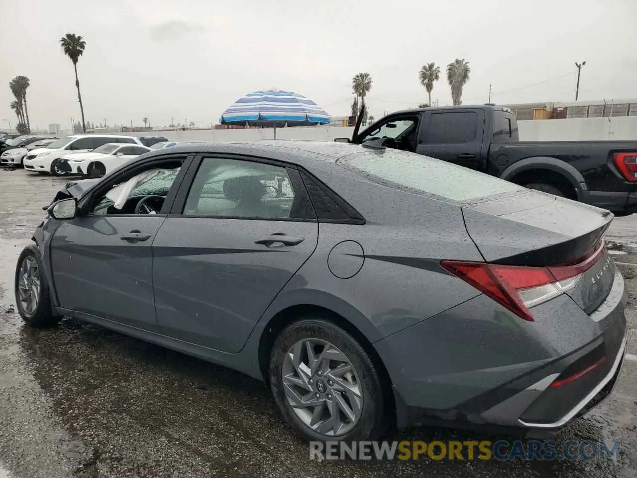 2 fotografías del automóvil dañado KMHLM4DG2RU750940 HYUNDAI ELANTRA 2024