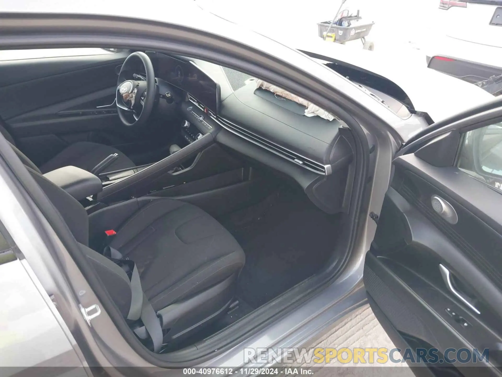 5 fotografías del automóvil dañado KMHLM4DG3RU693115 HYUNDAI ELANTRA 2024