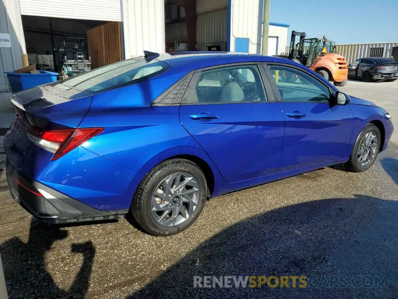 3 fotografías del automóvil dañado KMHLM4DG3RU704727 HYUNDAI ELANTRA 2024