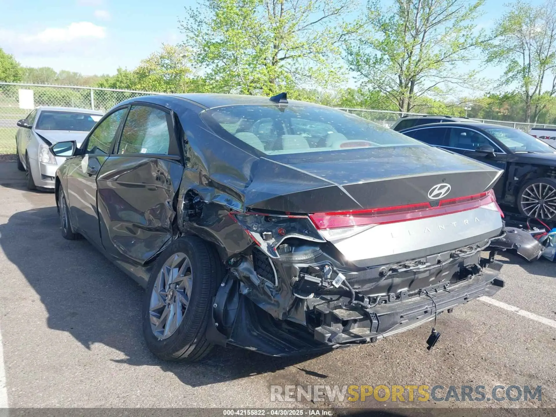 3 fotografías del automóvil dañado KMHLM4DG3RU759596 HYUNDAI ELANTRA 2024