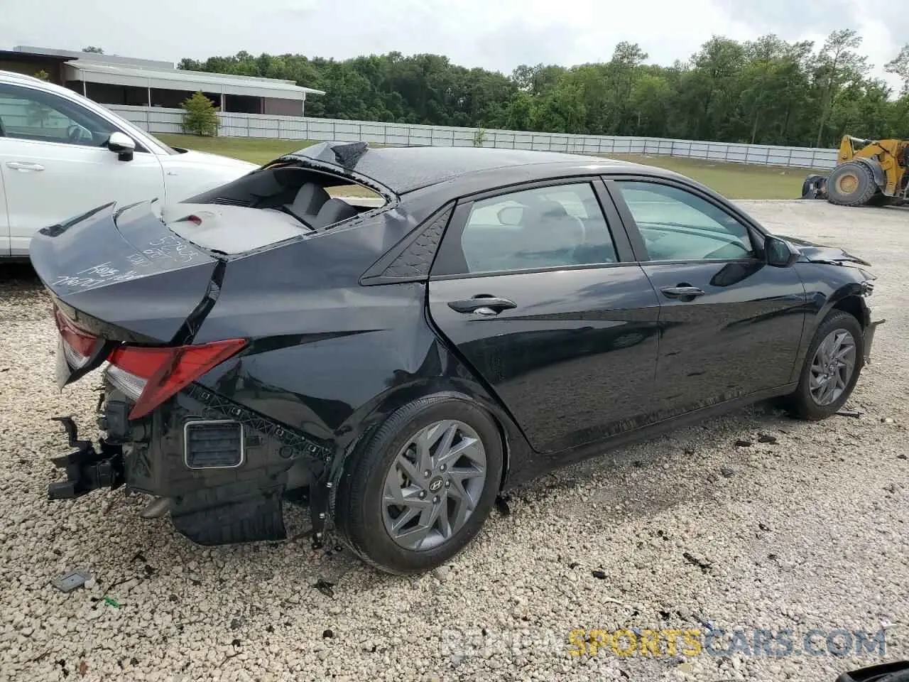3 fotografías del automóvil dañado KMHLM4DG3RU770727 HYUNDAI ELANTRA 2024