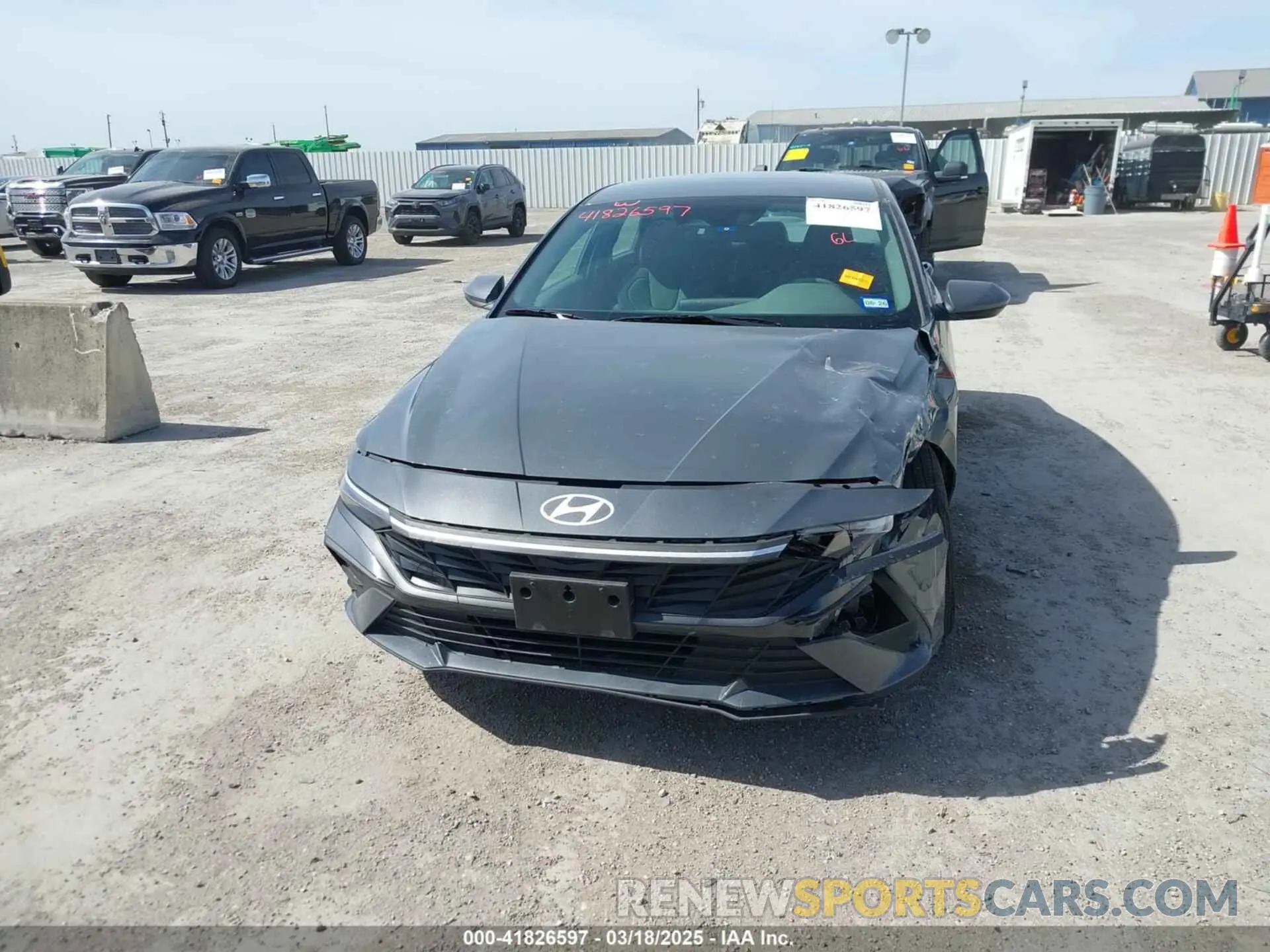 12 fotografías del automóvil dañado KMHLM4DG3RU792467 HYUNDAI ELANTRA 2024