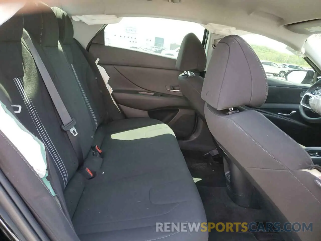 10 fotografías del automóvil dañado KMHLM4DG3RU813060 HYUNDAI ELANTRA 2024