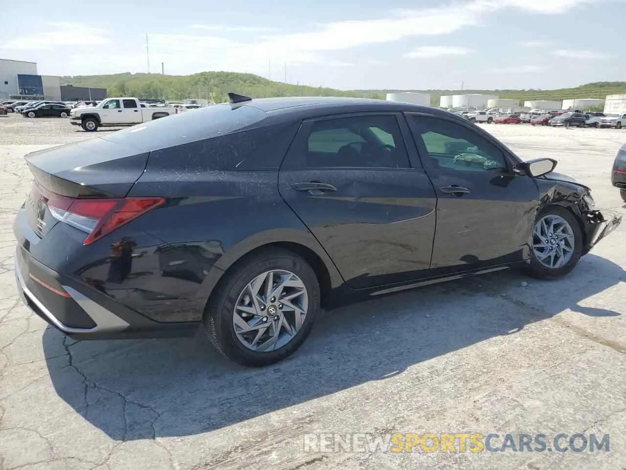 3 fotografías del automóvil dañado KMHLM4DG3RU813060 HYUNDAI ELANTRA 2024