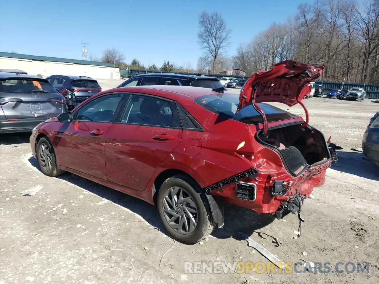 2 fotografías del automóvil dañado KMHLM4DG3RU830649 HYUNDAI ELANTRA 2024