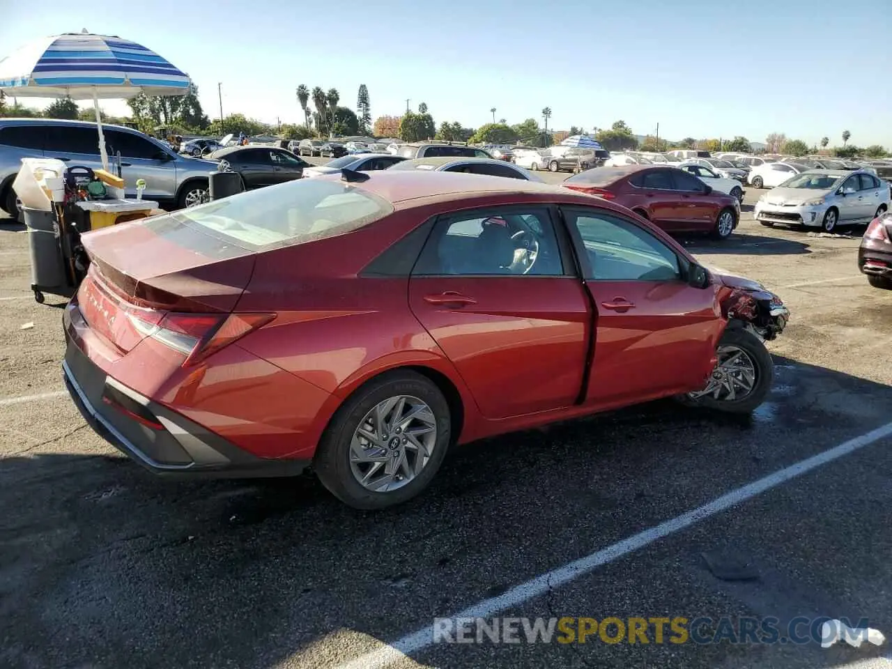 3 fotografías del automóvil dañado KMHLM4DG4RU657451 HYUNDAI ELANTRA 2024
