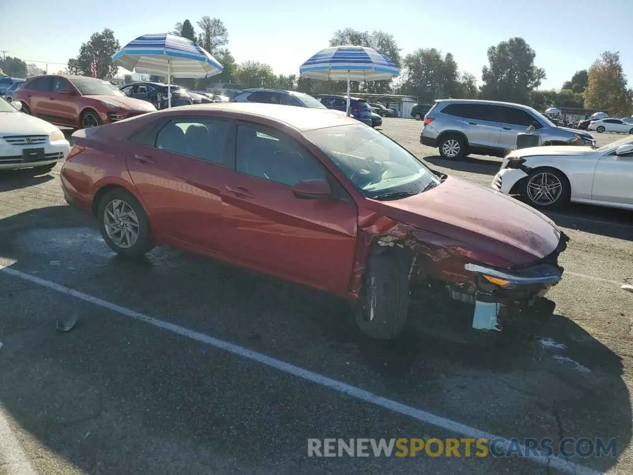 4 fotografías del automóvil dañado KMHLM4DG4RU657451 HYUNDAI ELANTRA 2024