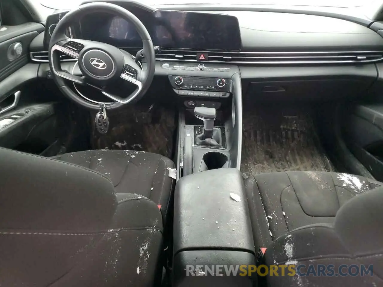 8 fotografías del automóvil dañado KMHLM4DG4RU664870 HYUNDAI ELANTRA 2024