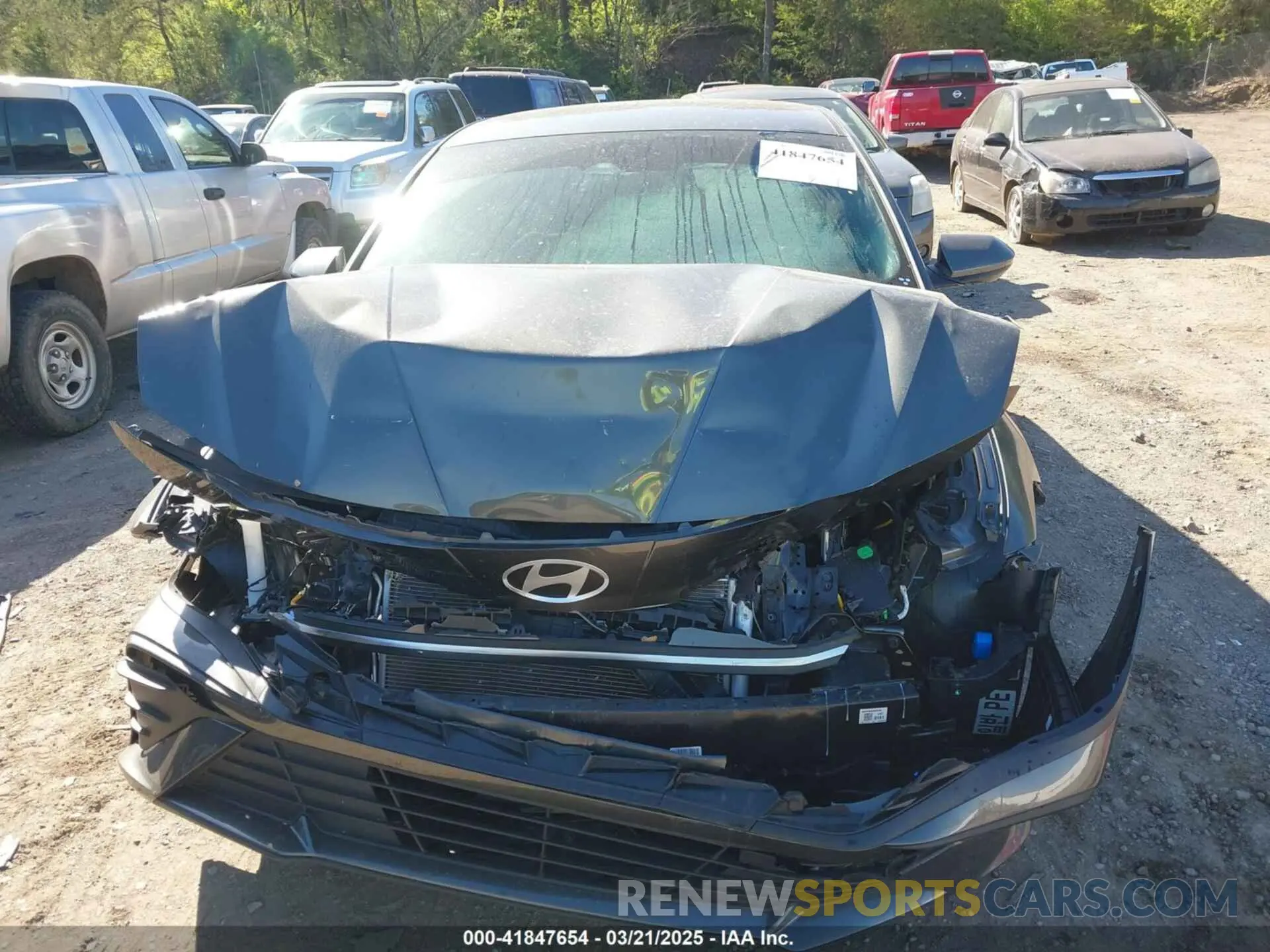12 fotografías del automóvil dañado KMHLM4DG4RU707815 HYUNDAI ELANTRA 2024