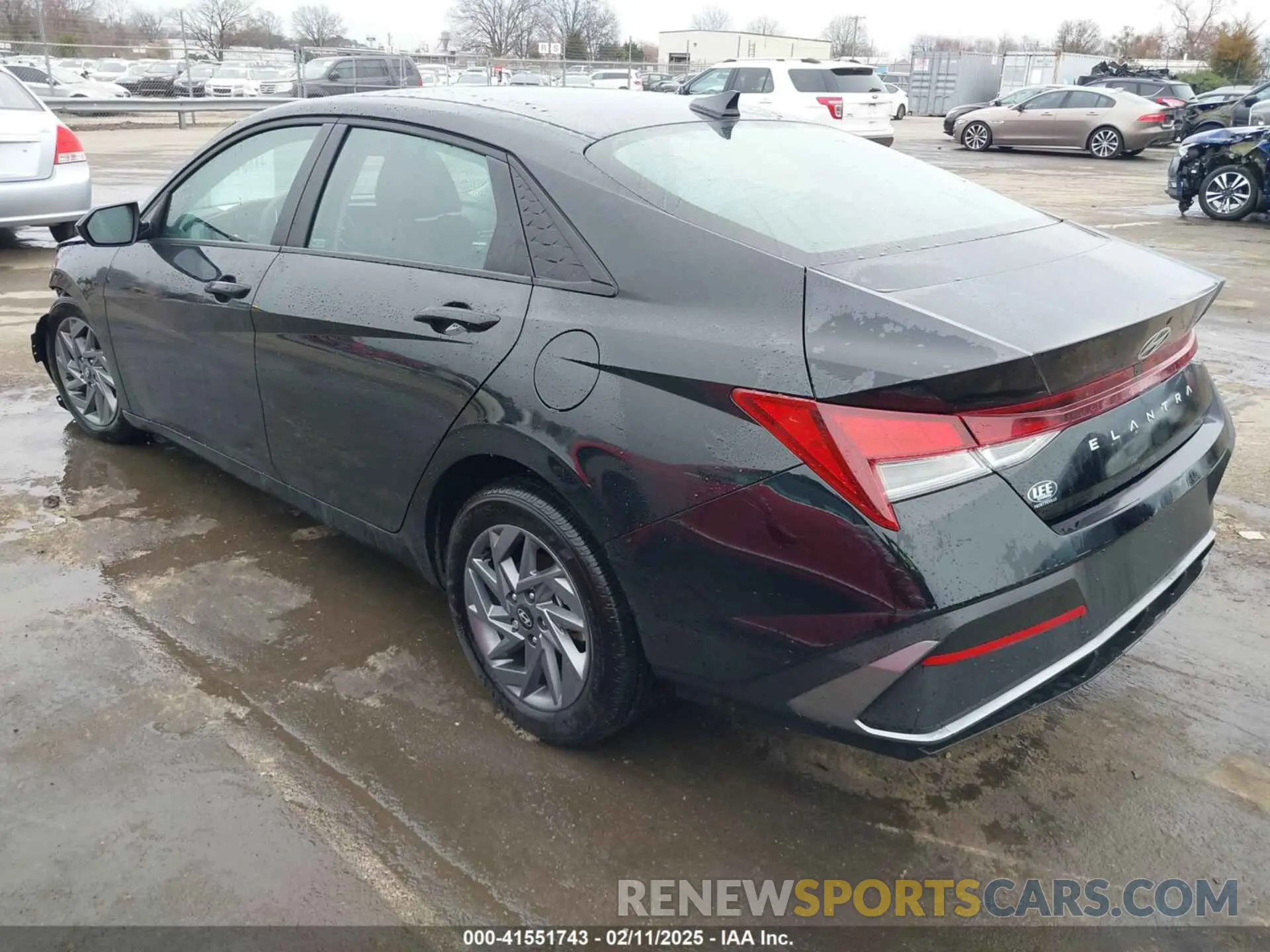 3 fotografías del automóvil dañado KMHLM4DG4RU756772 HYUNDAI ELANTRA 2024