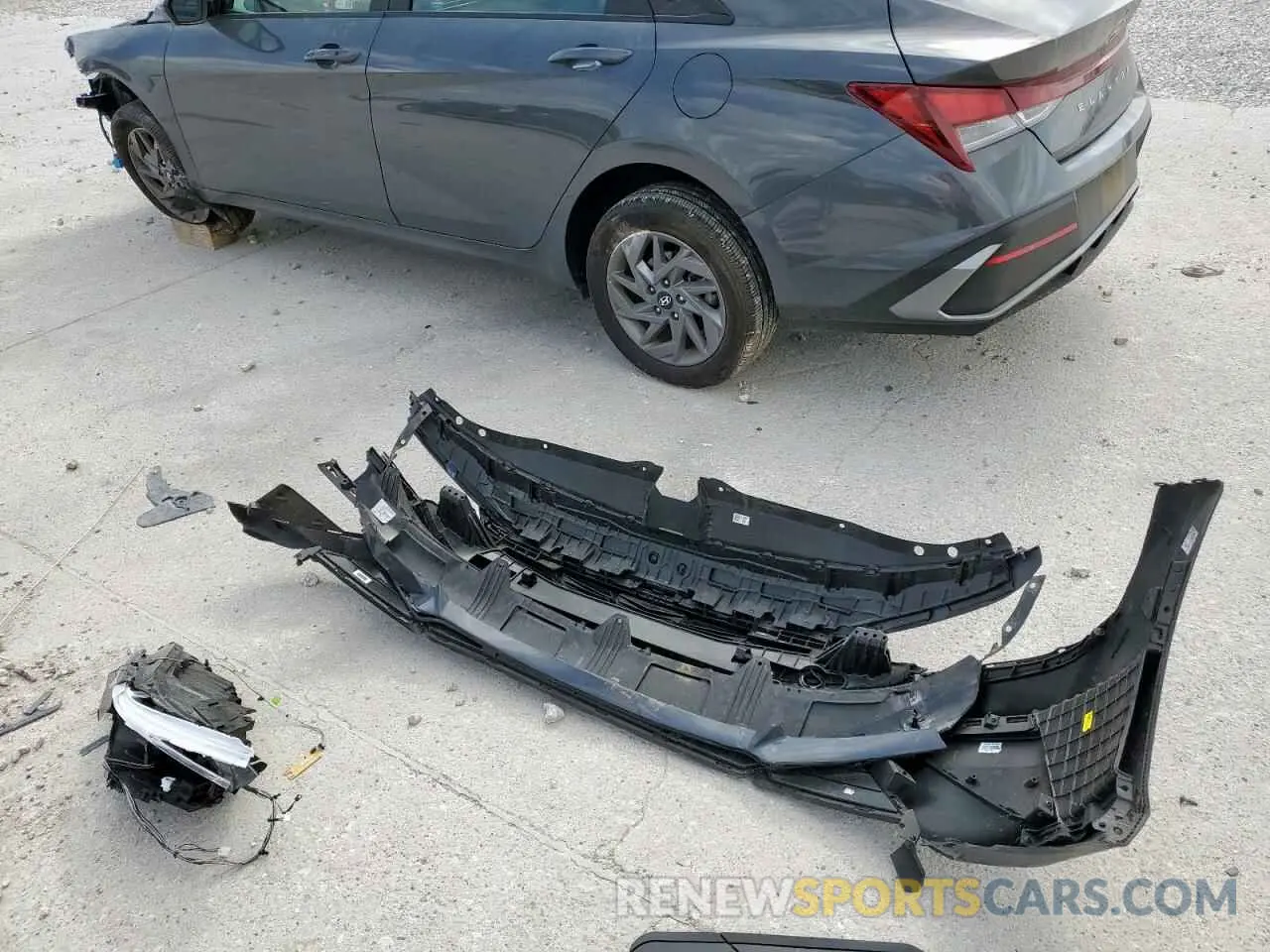 12 fotografías del automóvil dañado KMHLM4DG4RU828828 HYUNDAI ELANTRA 2024