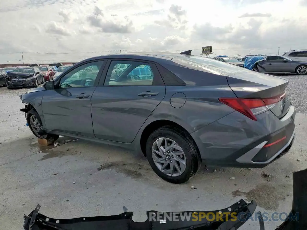 2 fotografías del automóvil dañado KMHLM4DG4RU828828 HYUNDAI ELANTRA 2024