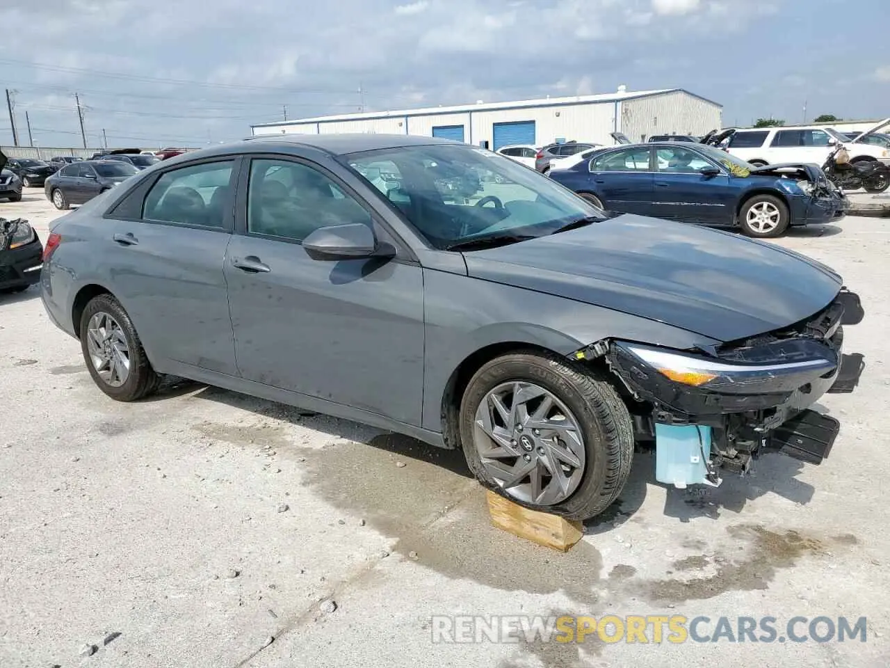 4 fotografías del automóvil dañado KMHLM4DG4RU828828 HYUNDAI ELANTRA 2024
