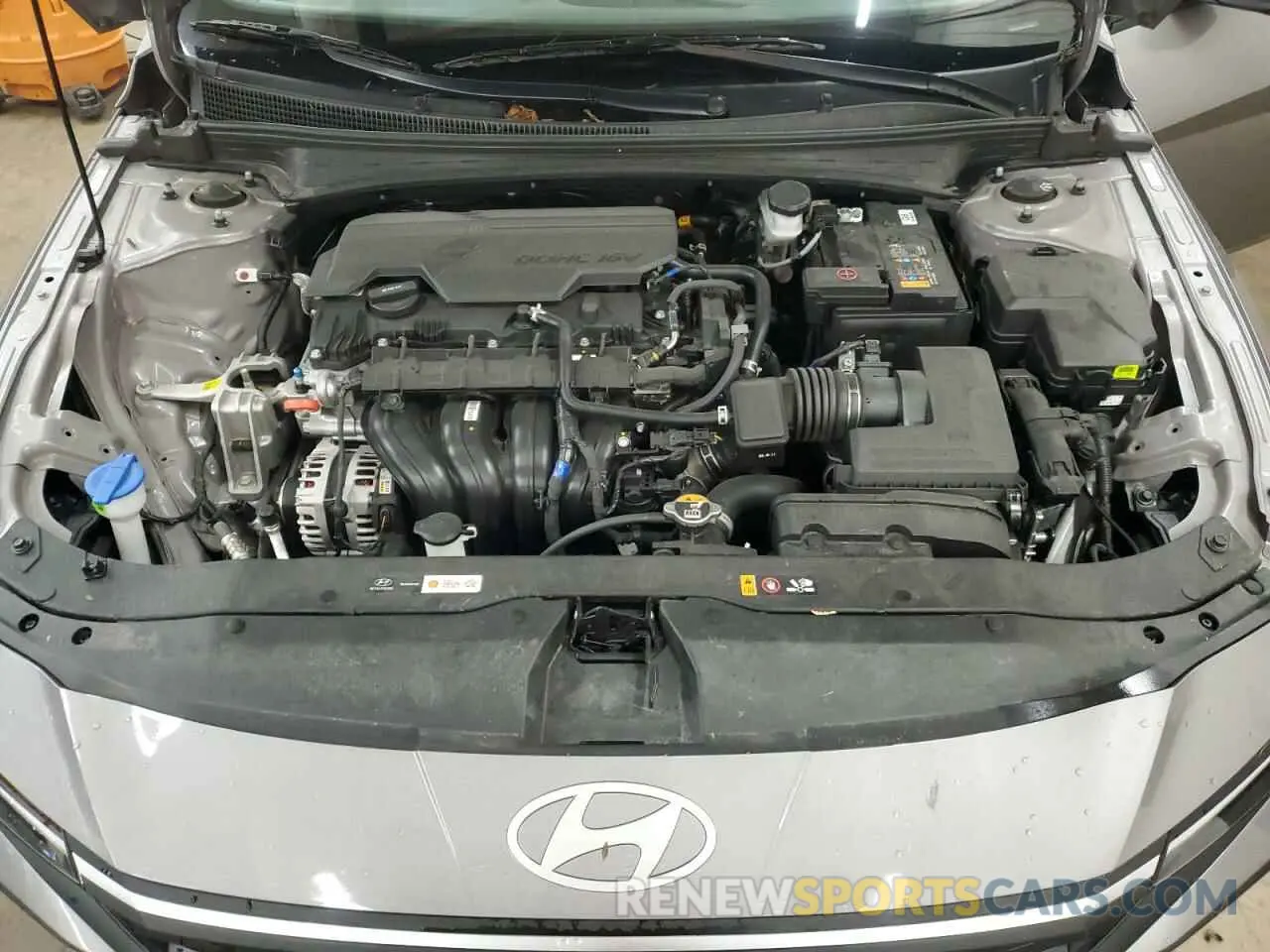 11 fotografías del automóvil dañado KMHLM4DG4RU833690 HYUNDAI ELANTRA 2024