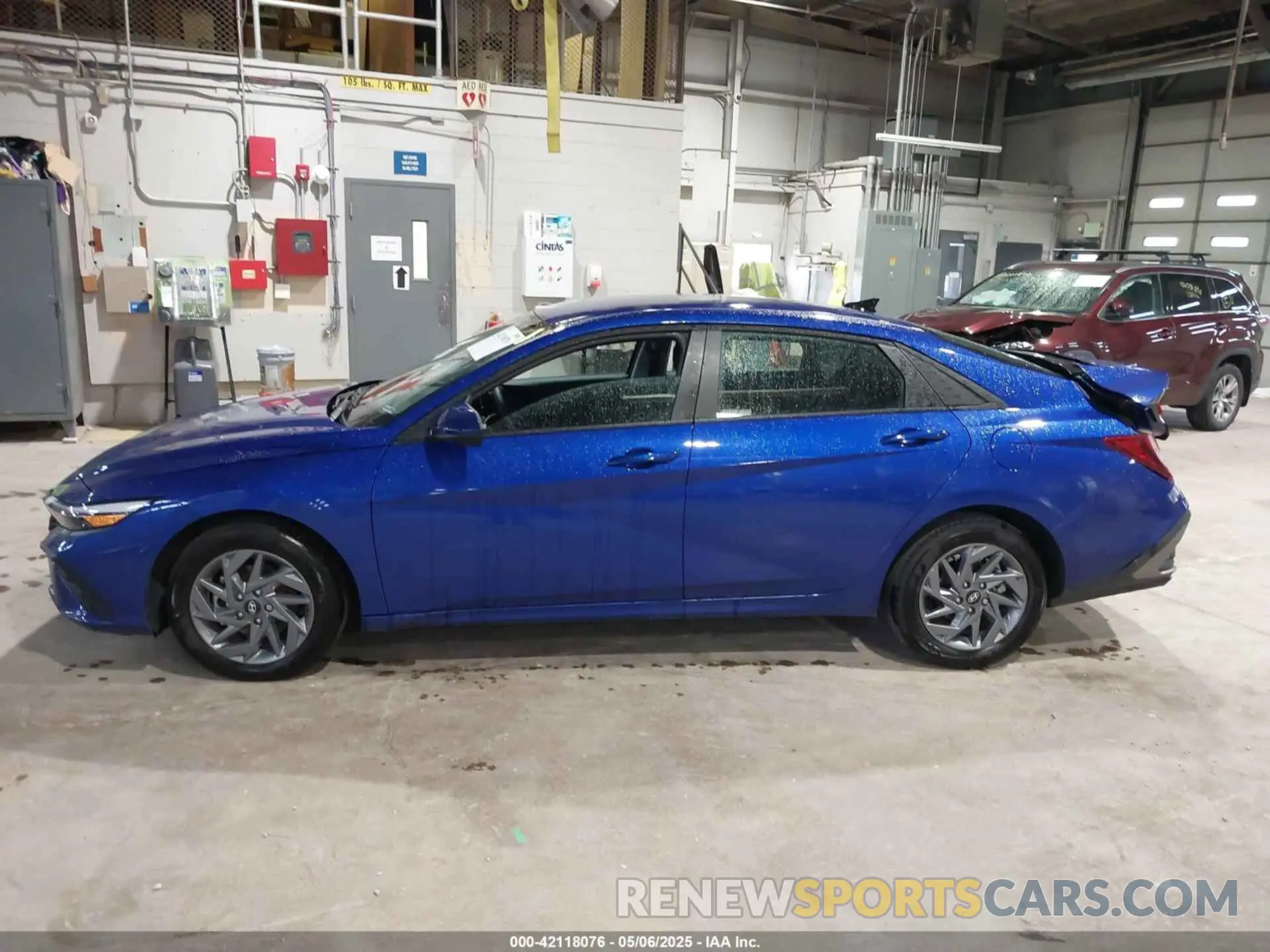14 fotografías del automóvil dañado KMHLM4DG4RU842843 HYUNDAI ELANTRA 2024