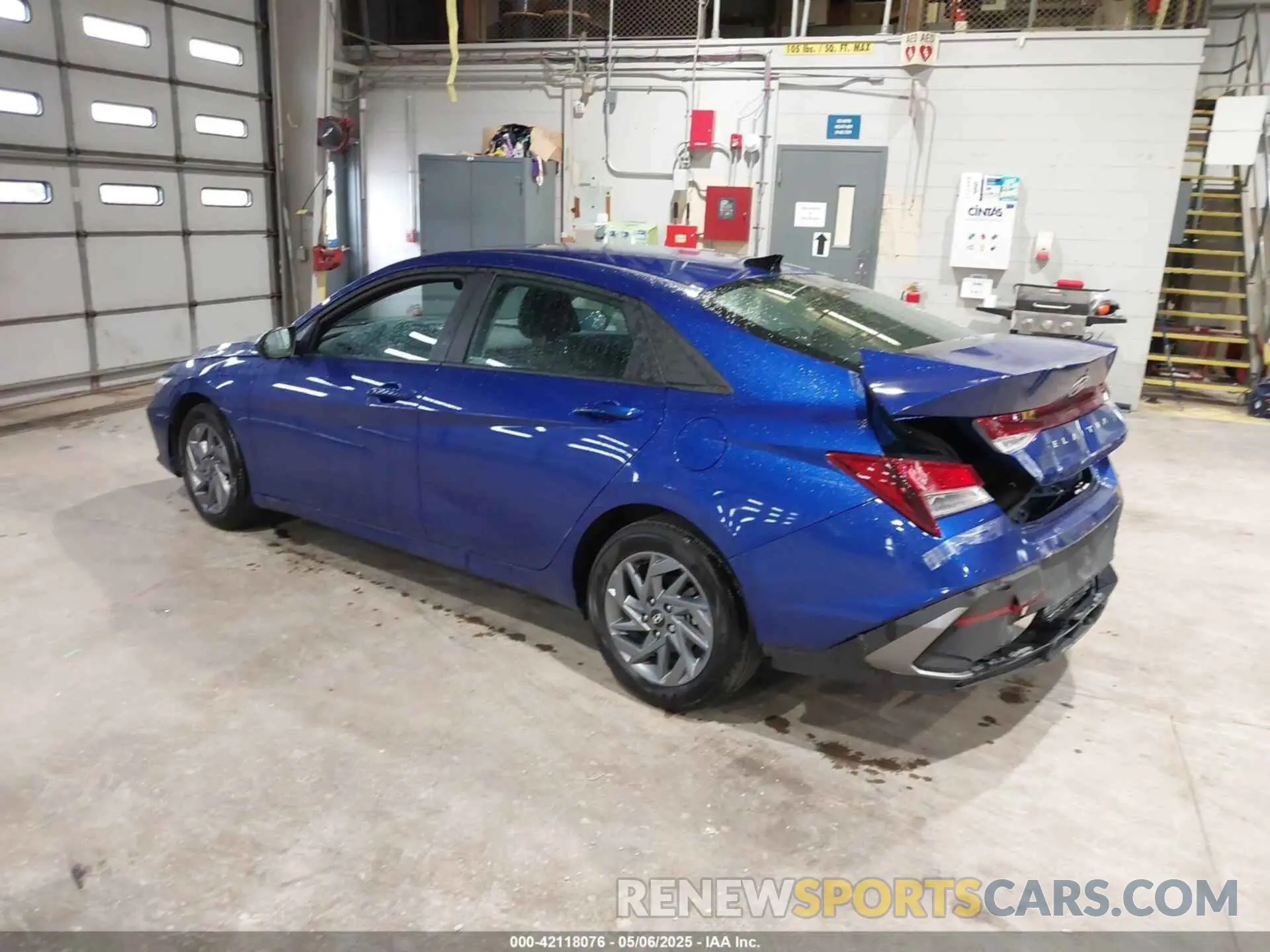 3 fotografías del automóvil dañado KMHLM4DG4RU842843 HYUNDAI ELANTRA 2024