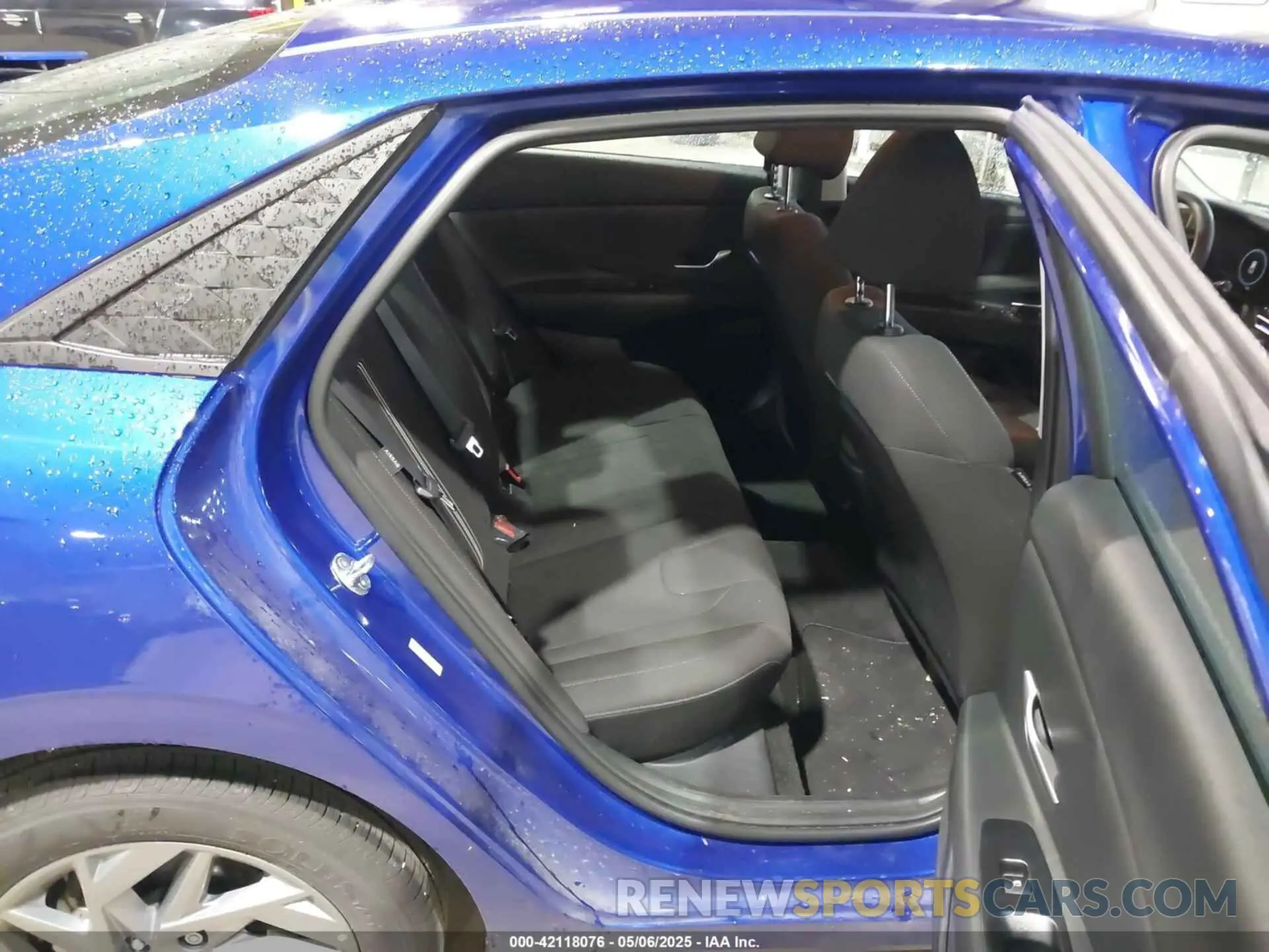 8 fotografías del automóvil dañado KMHLM4DG4RU842843 HYUNDAI ELANTRA 2024