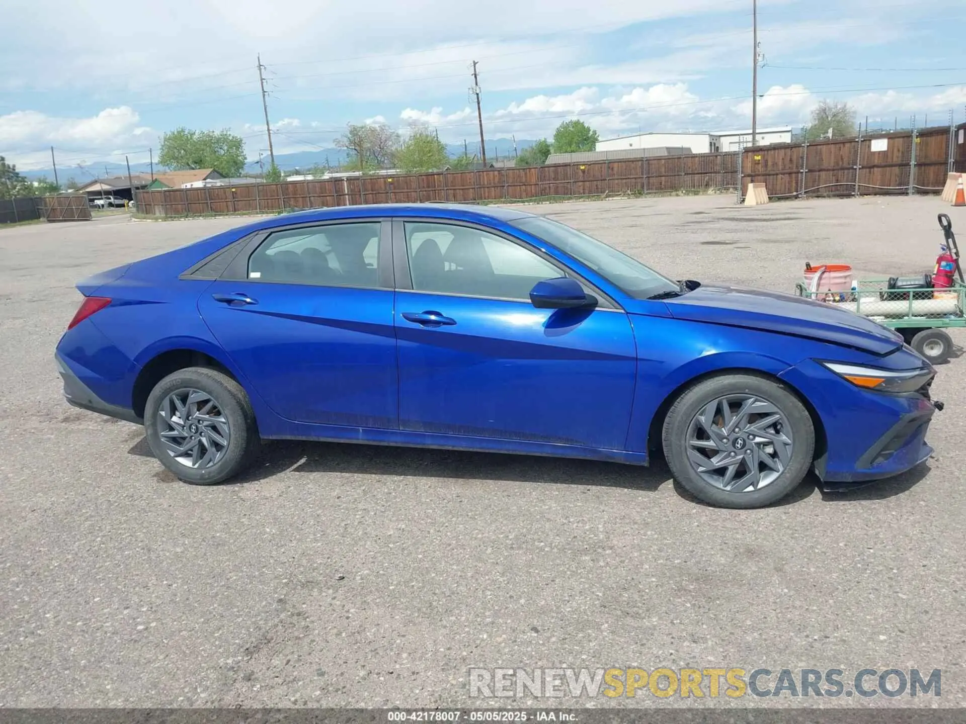 13 fotografías del automóvil dañado KMHLM4DG5RU639931 HYUNDAI ELANTRA 2024