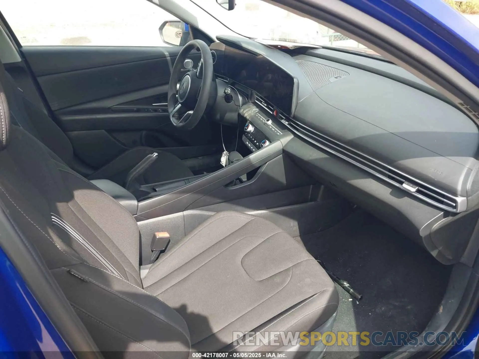 5 fotografías del automóvil dañado KMHLM4DG5RU639931 HYUNDAI ELANTRA 2024
