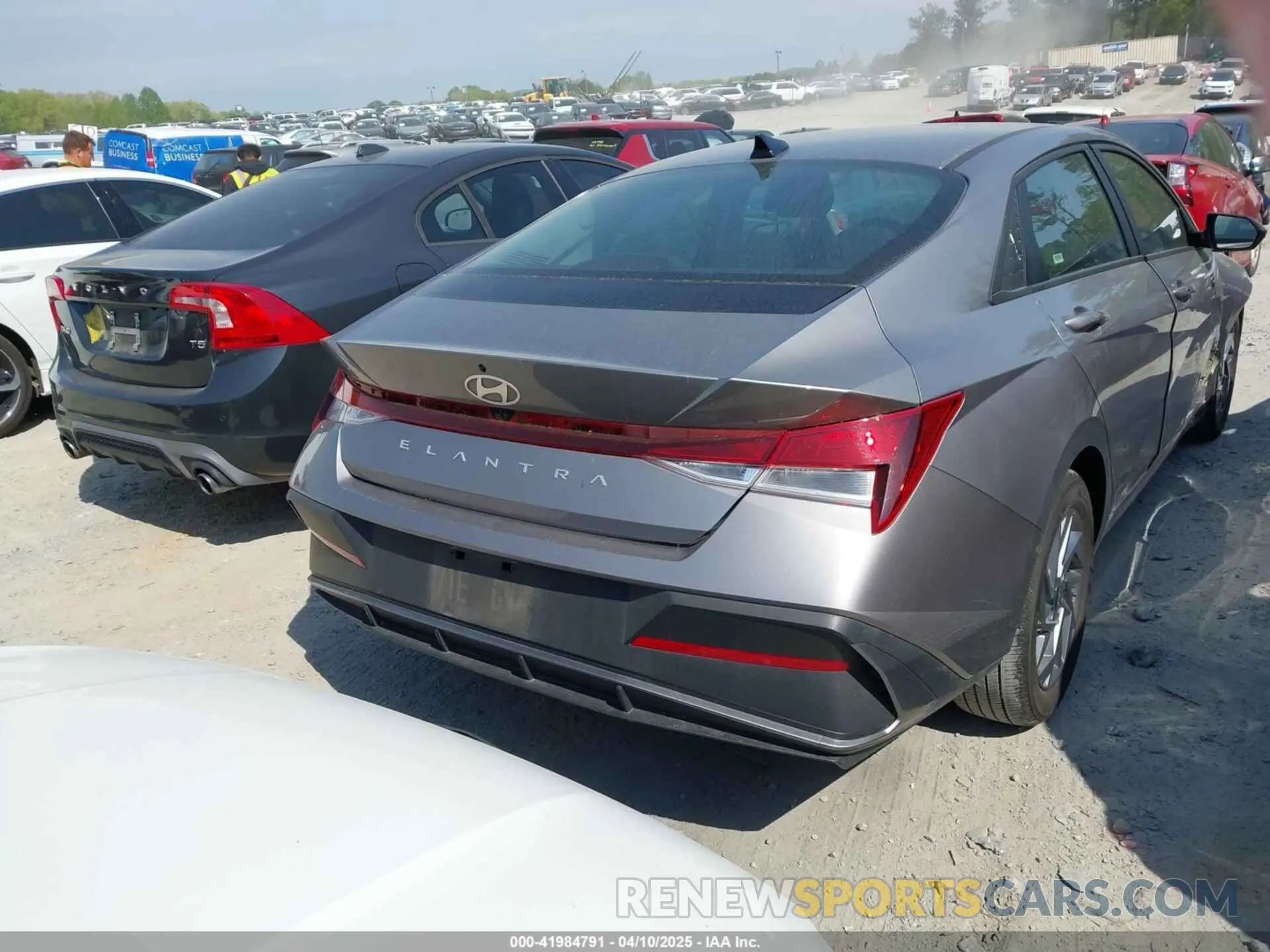 16 fotografías del automóvil dañado KMHLM4DG5RU663095 HYUNDAI ELANTRA 2024