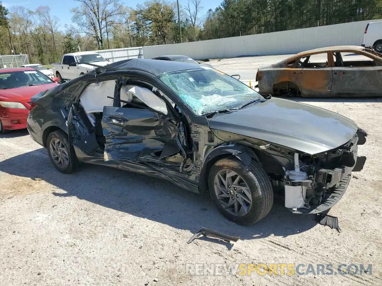 4 fotografías del automóvil dañado KMHLM4DG5RU759695 HYUNDAI ELANTRA 2024
