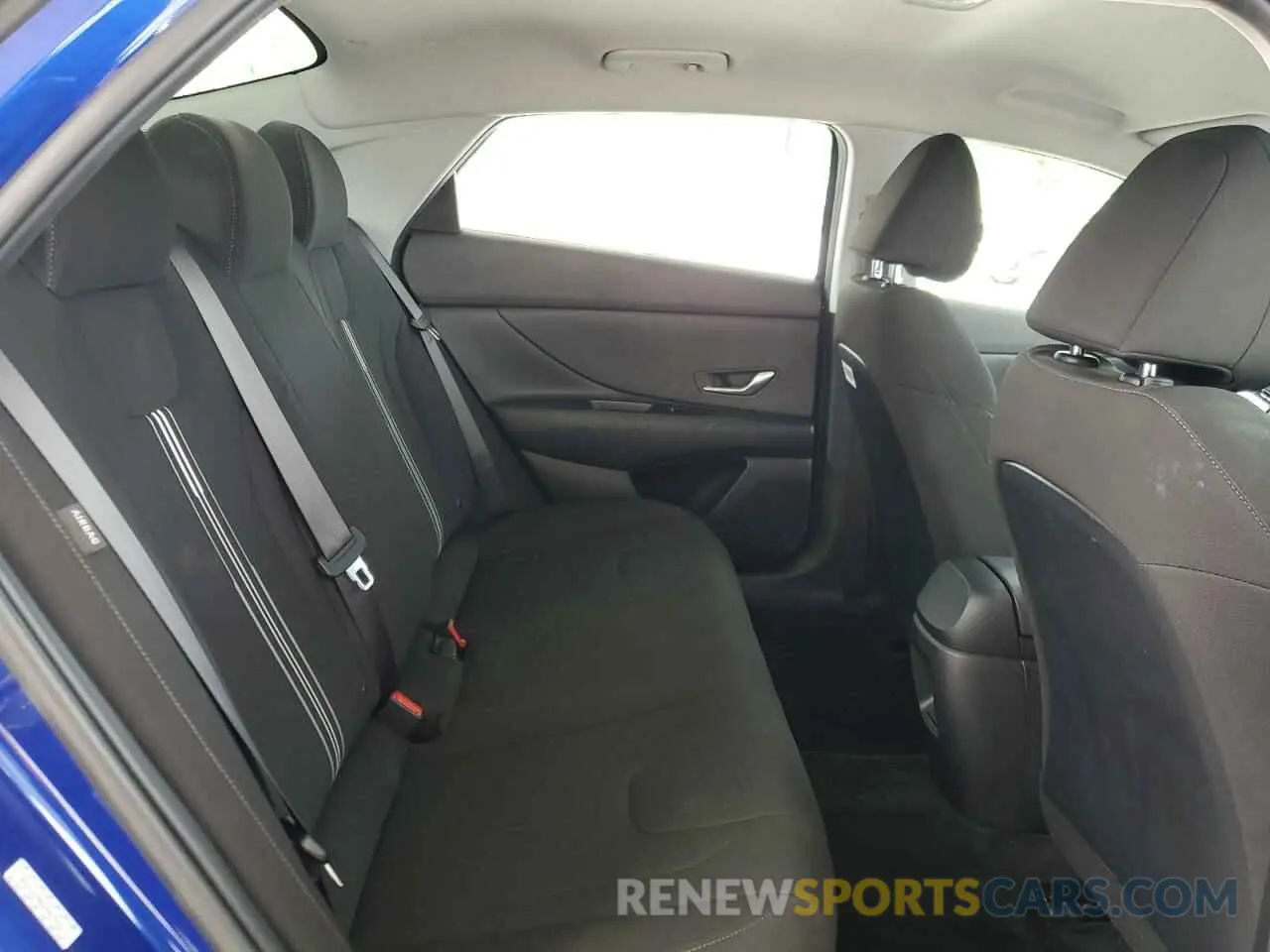 10 fotografías del automóvil dañado KMHLM4DG5RU774326 HYUNDAI ELANTRA 2024