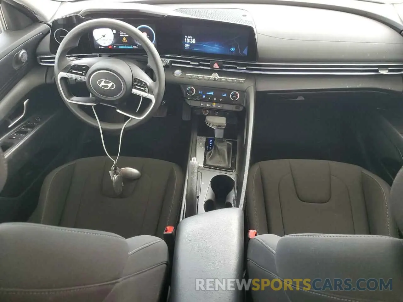 8 fotografías del automóvil dañado KMHLM4DG5RU774326 HYUNDAI ELANTRA 2024