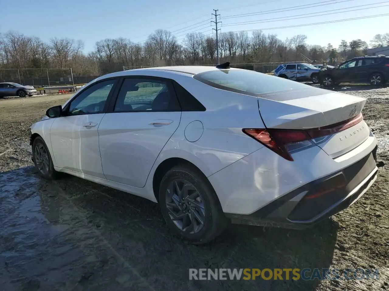 2 fotografías del automóvil dañado KMHLM4DG5RU845671 HYUNDAI ELANTRA 2024