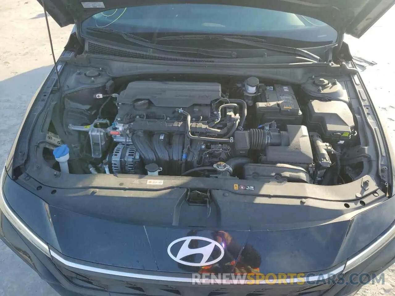 11 fotografías del automóvil dañado KMHLM4DG6RU650243 HYUNDAI ELANTRA 2024