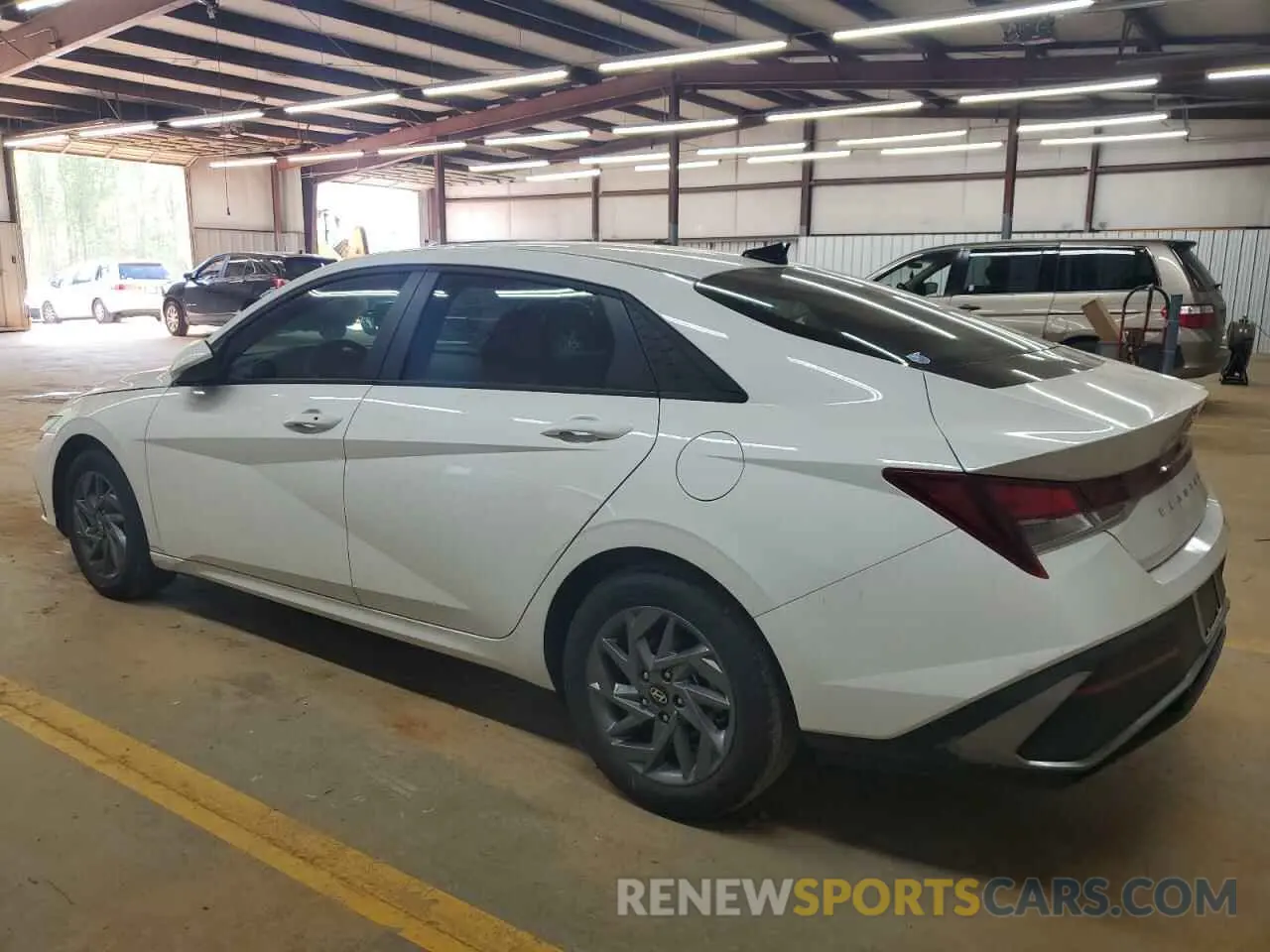 2 fotografías del automóvil dañado KMHLM4DG6RU692251 HYUNDAI ELANTRA 2024