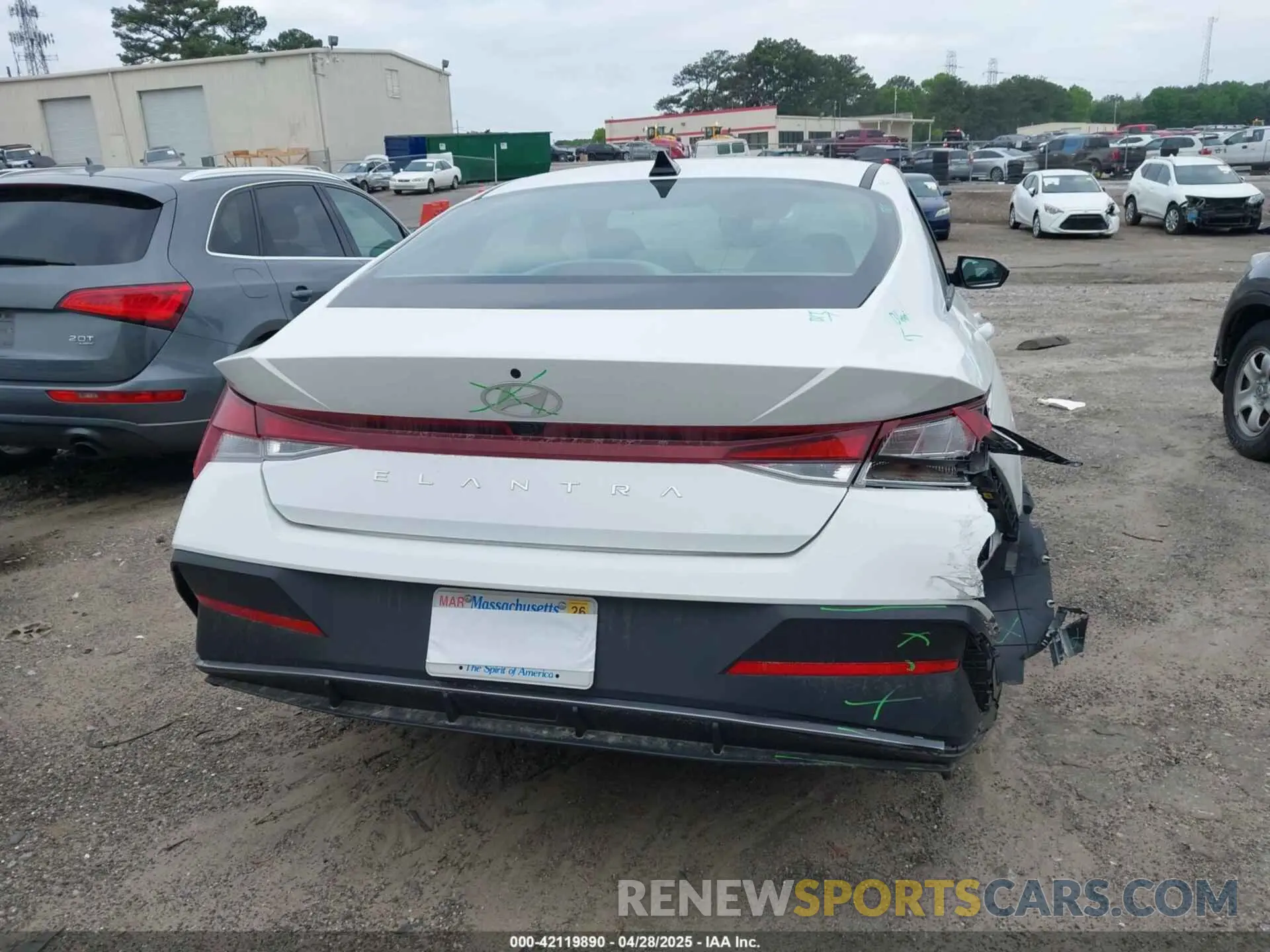 16 fotografías del automóvil dañado KMHLM4DG7RU666094 HYUNDAI ELANTRA 2024