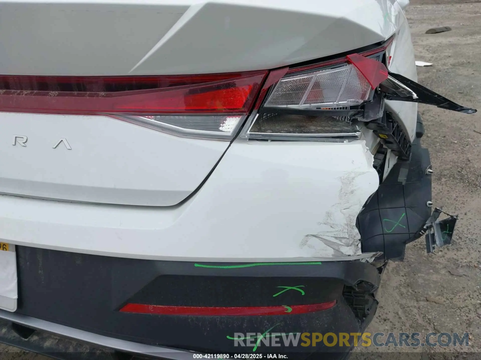 18 fotografías del automóvil dañado KMHLM4DG7RU666094 HYUNDAI ELANTRA 2024