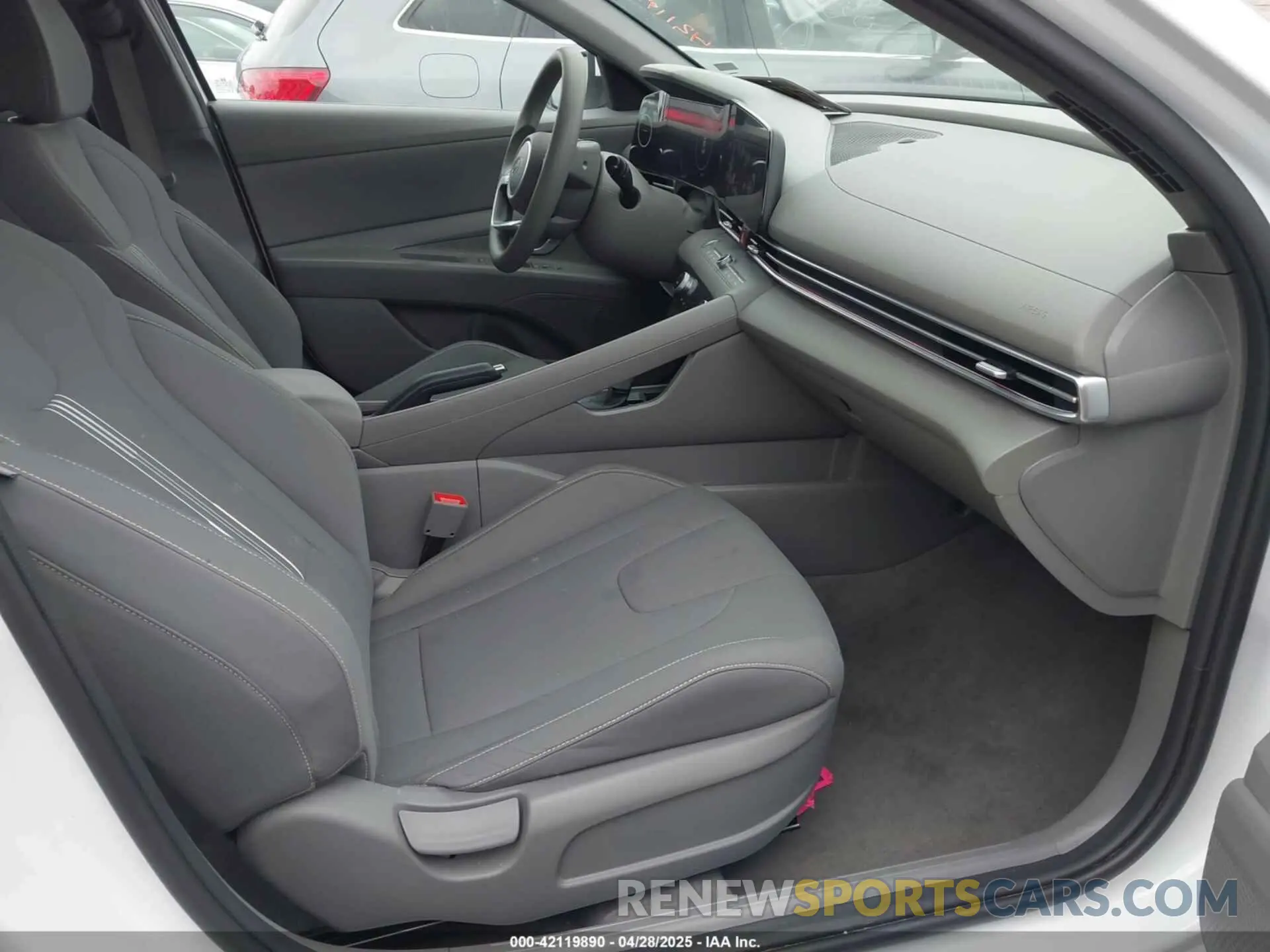 5 fotografías del automóvil dañado KMHLM4DG7RU666094 HYUNDAI ELANTRA 2024