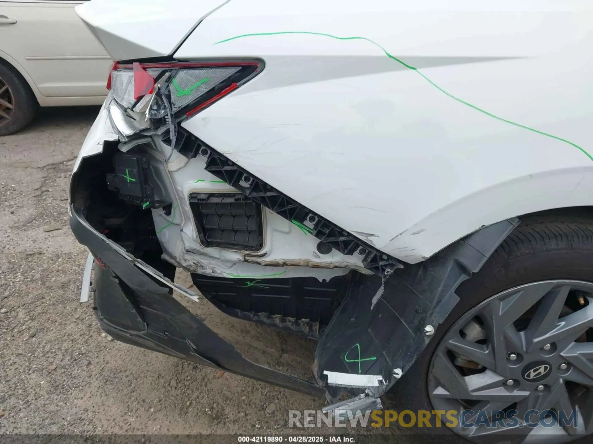 6 fotografías del automóvil dañado KMHLM4DG7RU666094 HYUNDAI ELANTRA 2024