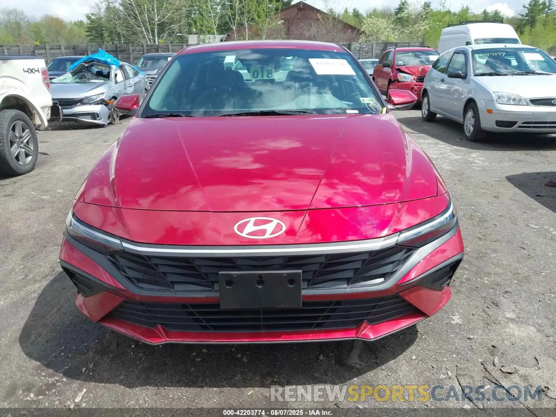 12 fotografías del automóvil dañado KMHLM4DG7RU702270 HYUNDAI ELANTRA 2024